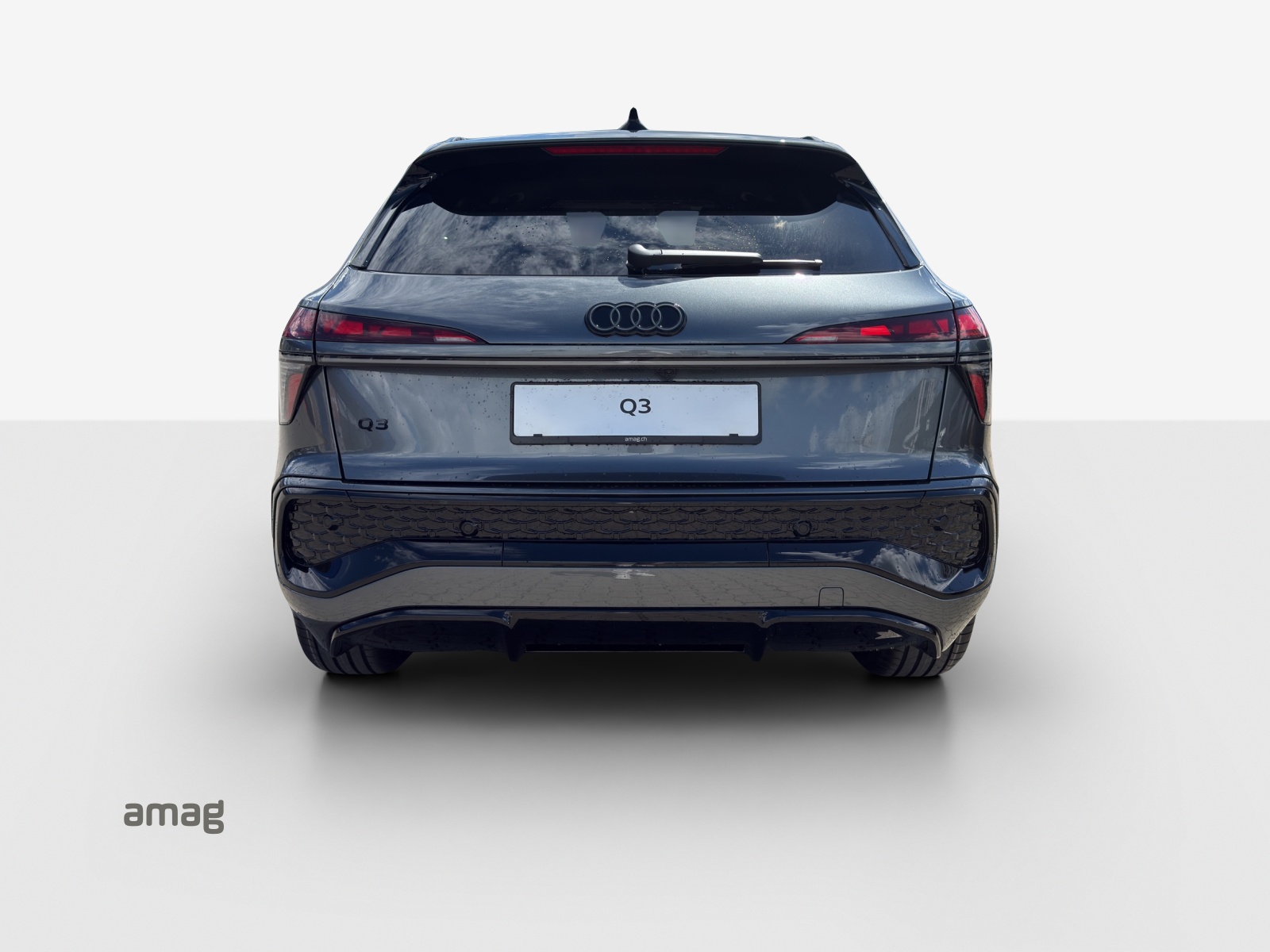 AUDI Q3 SUV 110 kW TFSI S tronic-image-5
