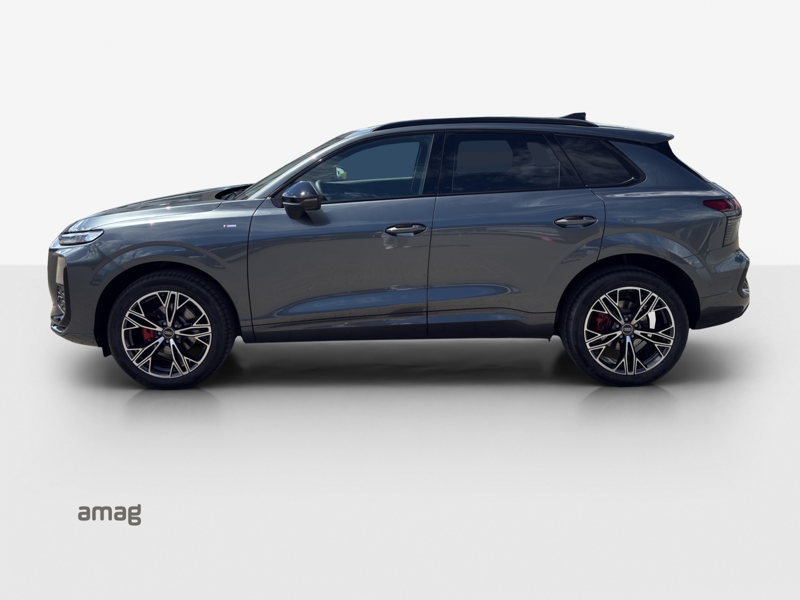 AUDI Q3 SUV 110 kW TFSI S tronic-image-1