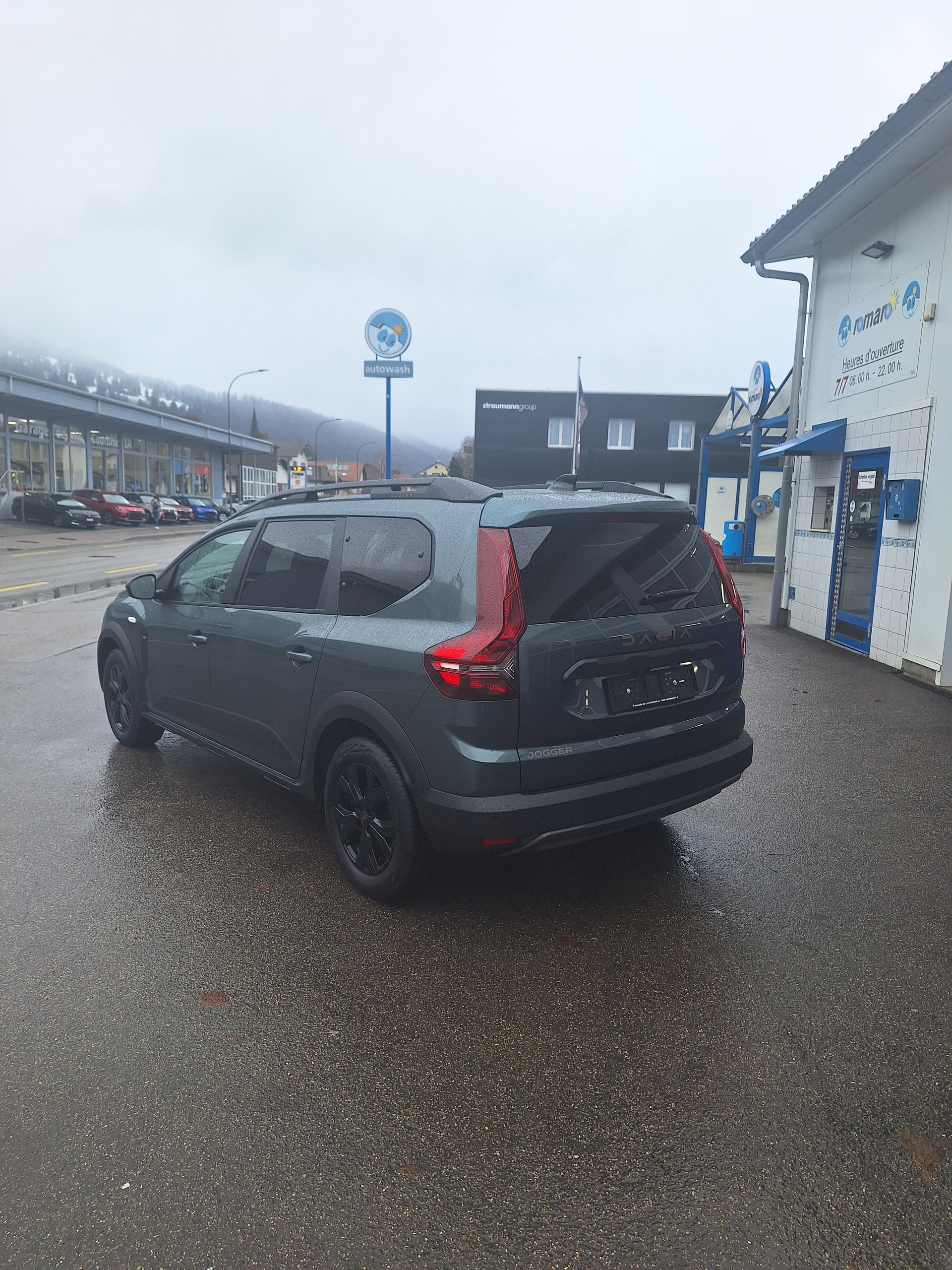 DACIA Jogger HEV 140 Extreme+ 7 Places-image-3