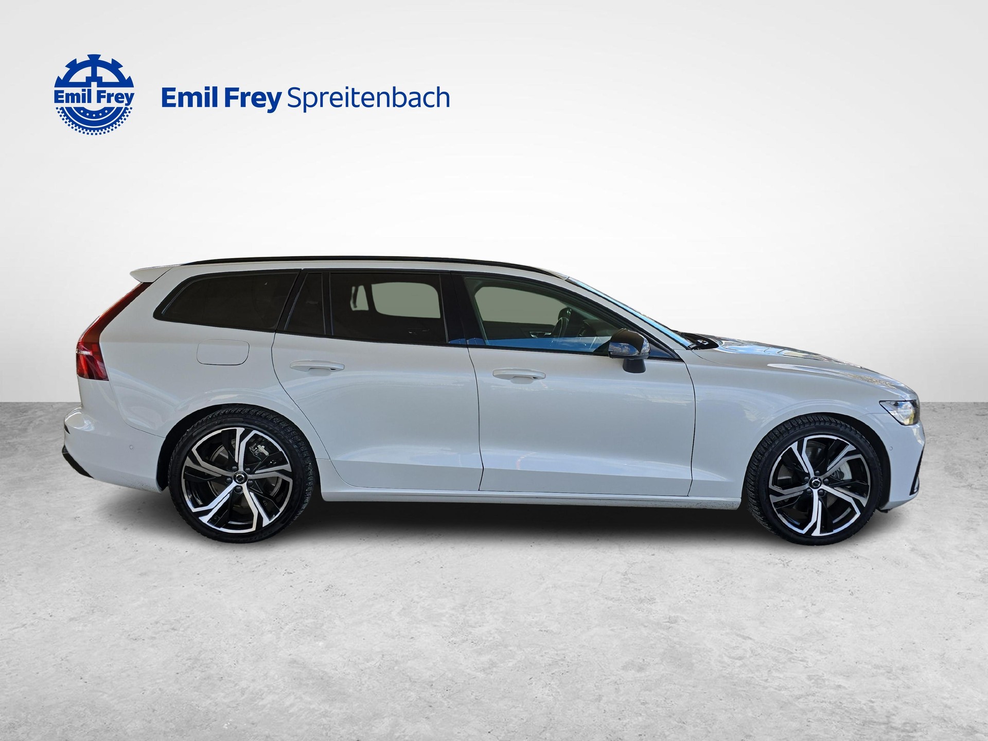 VOLVO V60 2.0 T6 TE Plus Dark eAWD-image-6