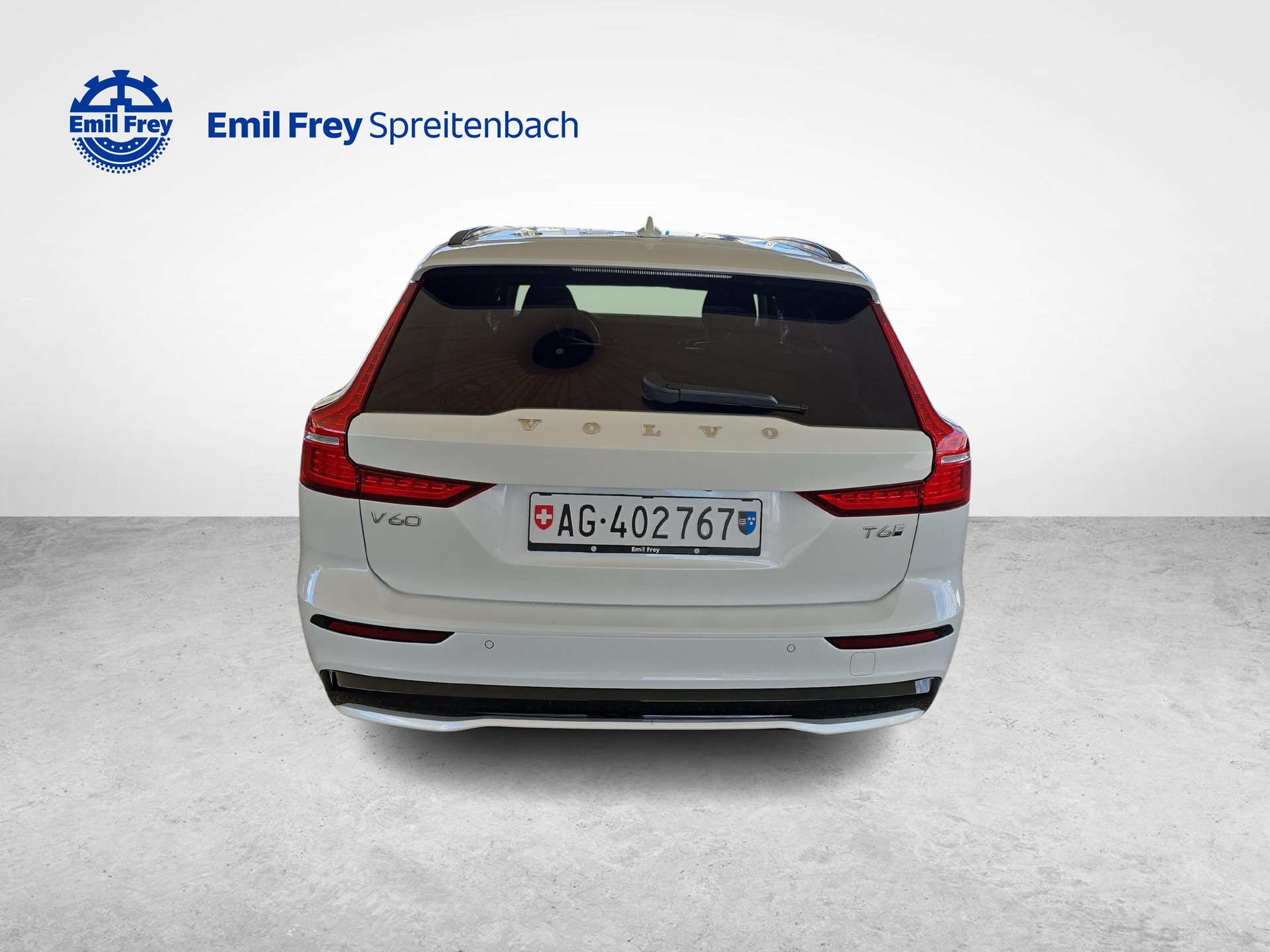 VOLVO V60 2.0 T6 TE Plus Dark eAWD-image-4