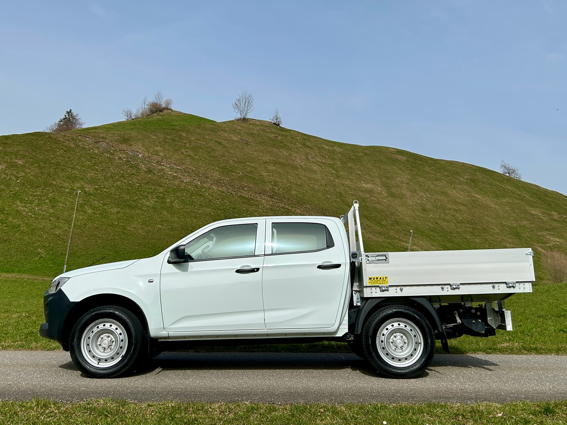 ISUZU D-MAX 1.9 CrewCab N60B 4x4-image-0