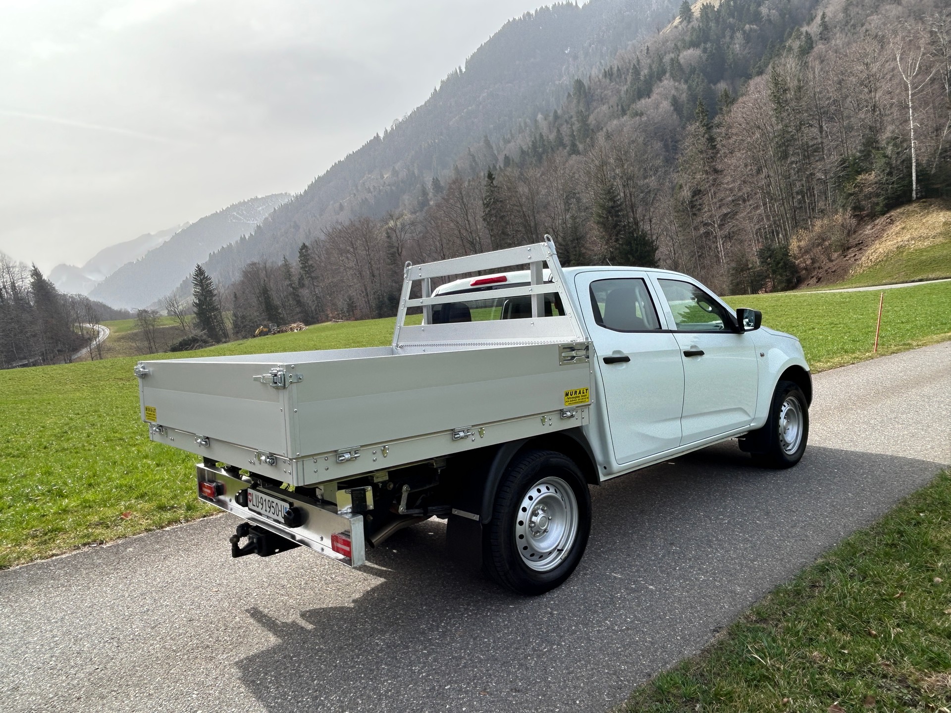 ISUZU D-MAX 1.9 CrewCab N60B 4x4-image-5