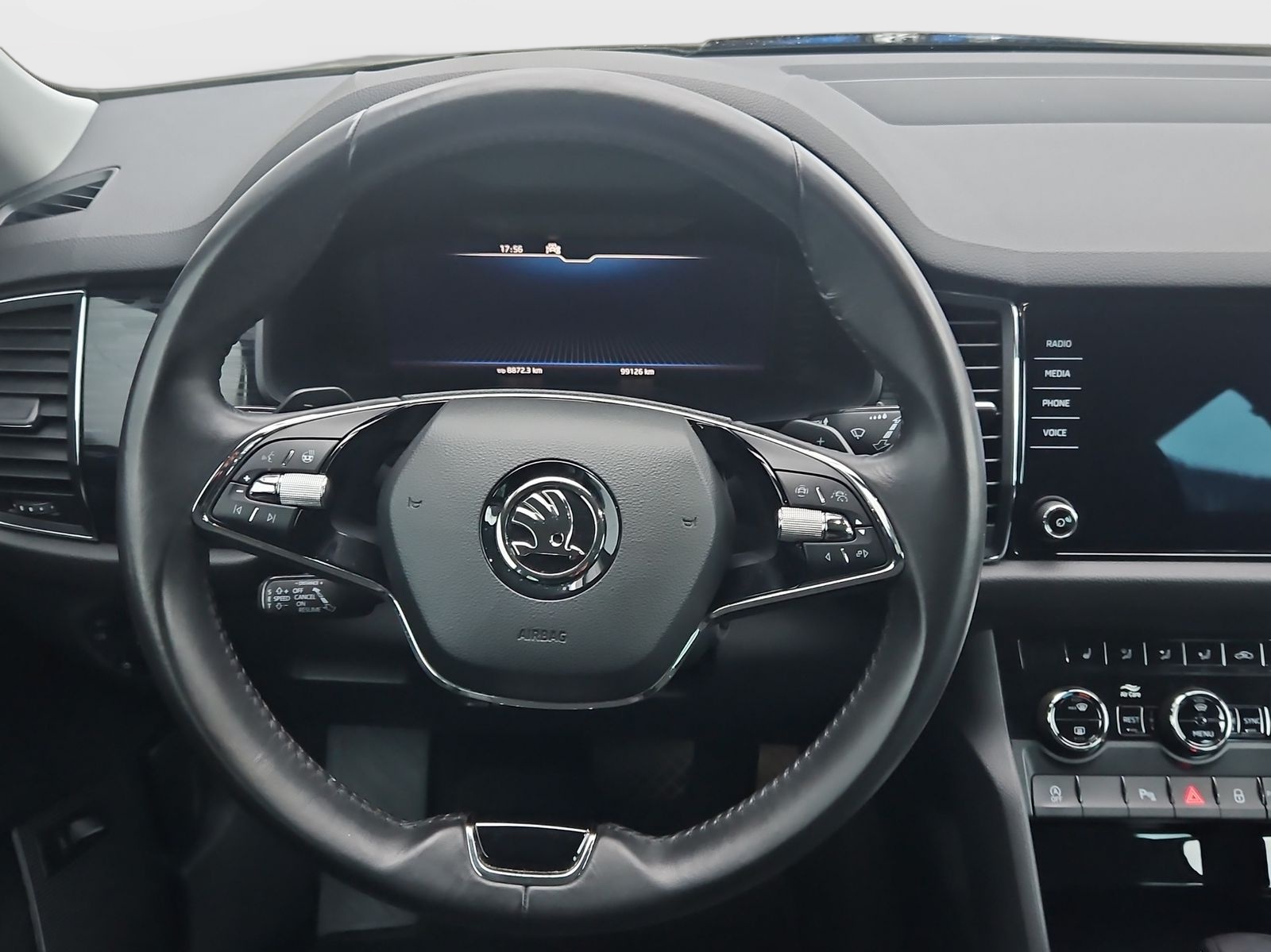 SKODA Kodiaq 2.0 TDI 200 Sportline DSG-image-10