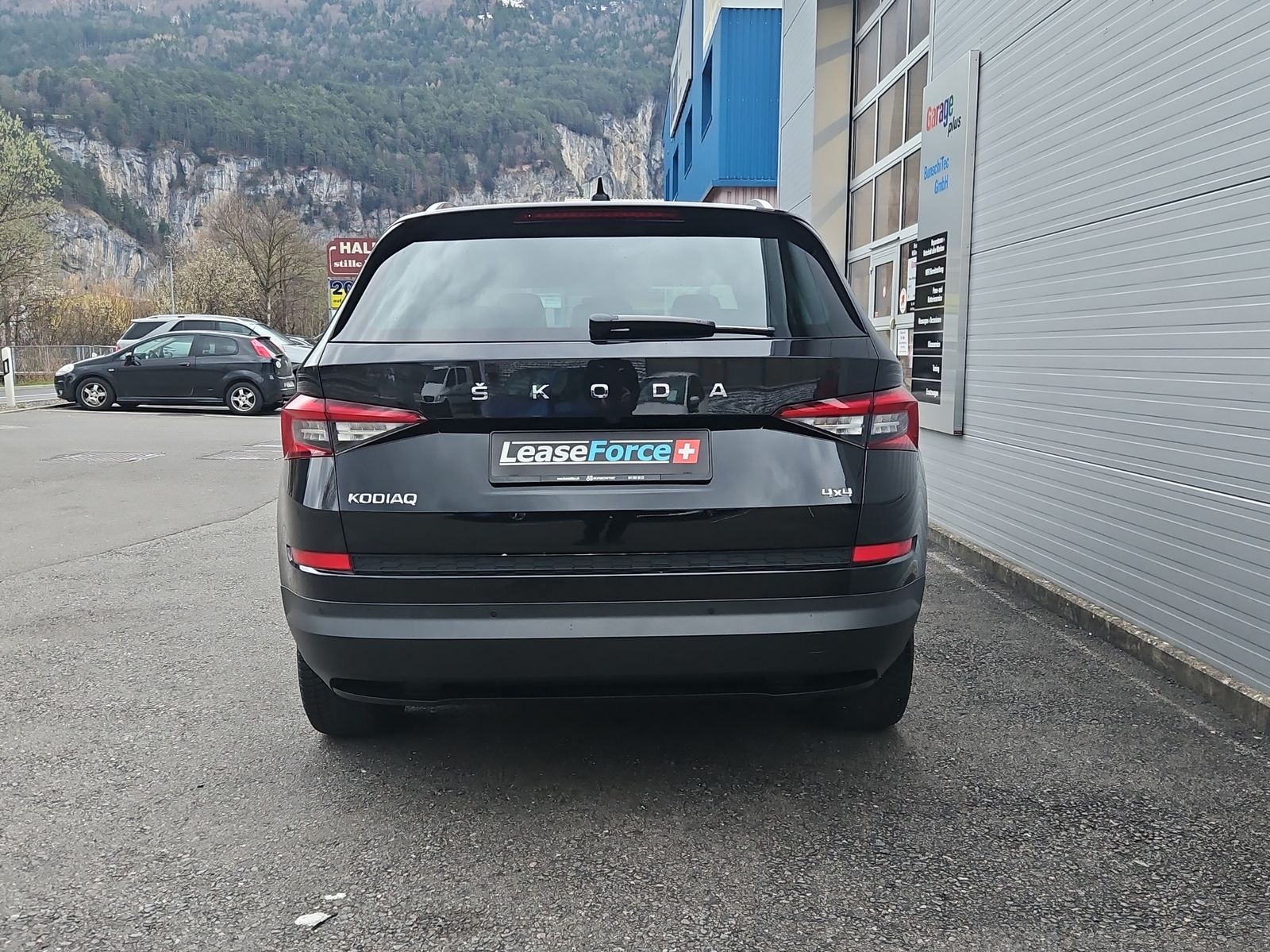 SKODA Kodiaq 2.0 TDI 200 Sportline DSG-image-3
