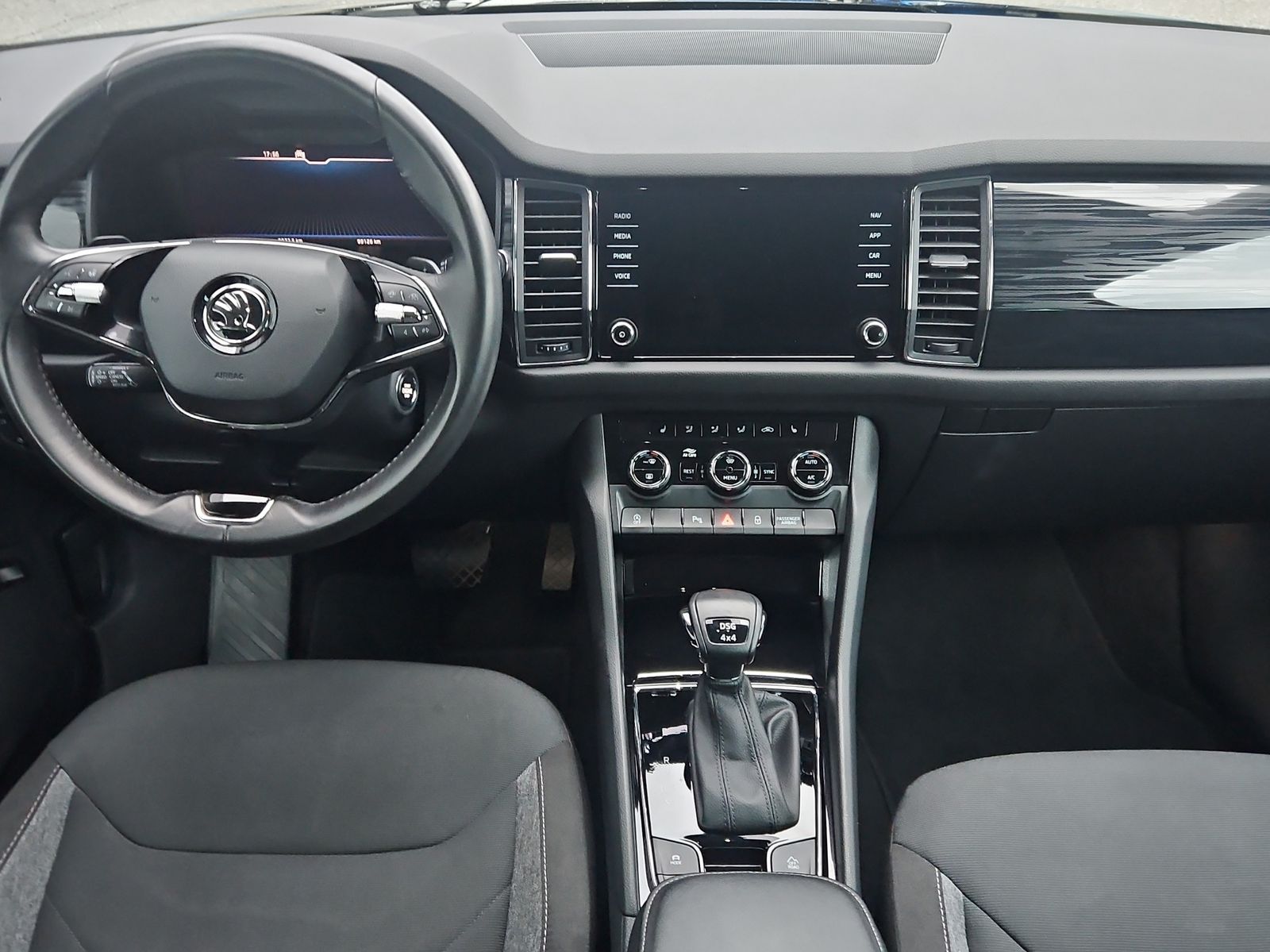 SKODA Kodiaq 2.0 TDI 200 Sportline DSG-image-8