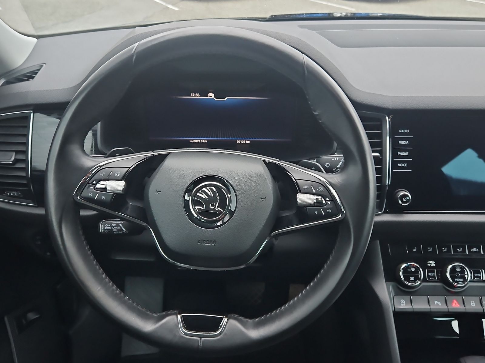 SKODA Kodiaq 2.0 TDI 200 Sportline DSG-image-10