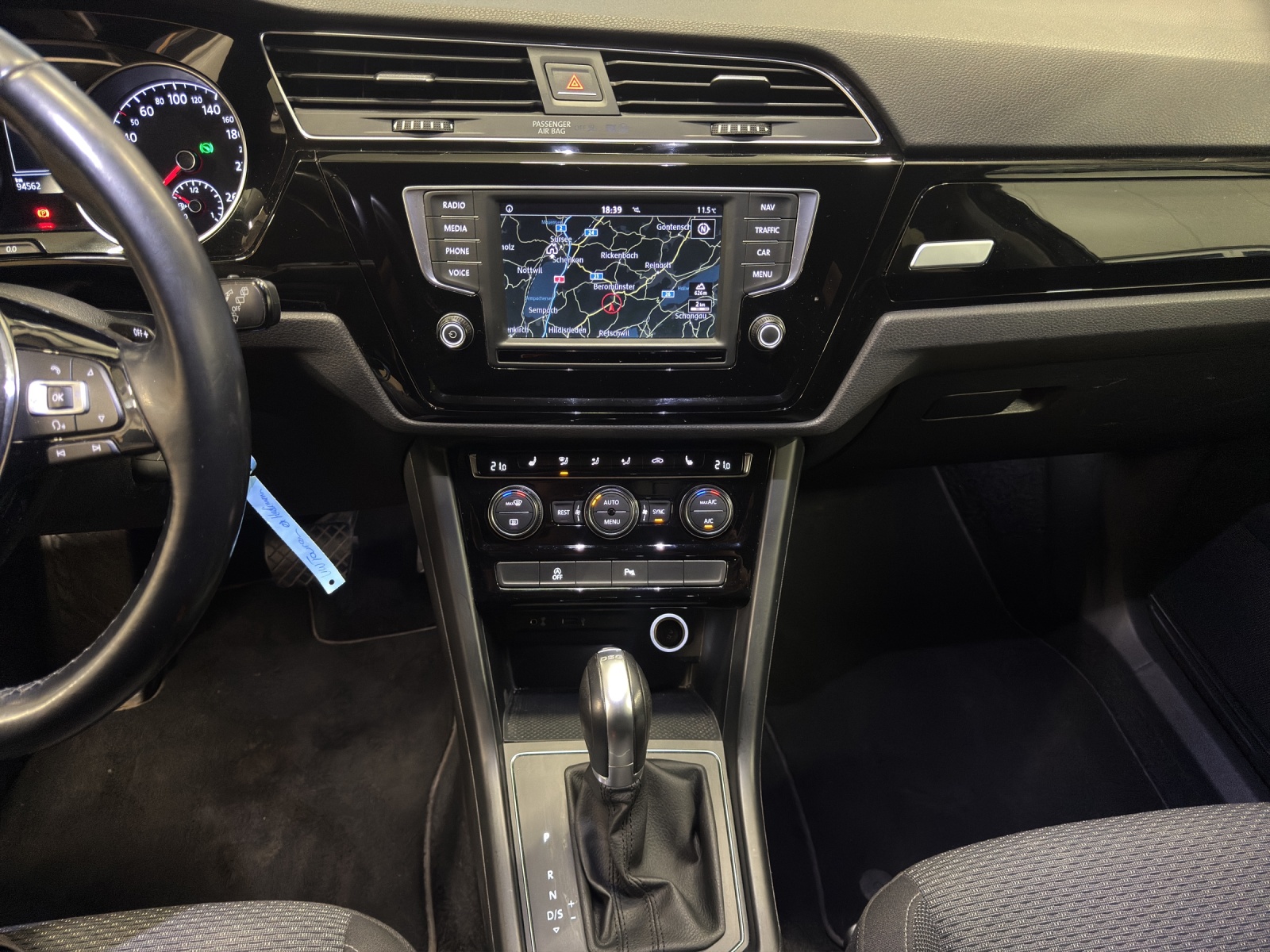 VW Touran 1.4 TSI BlueMotion Technology Comfortline DSG-image-13
