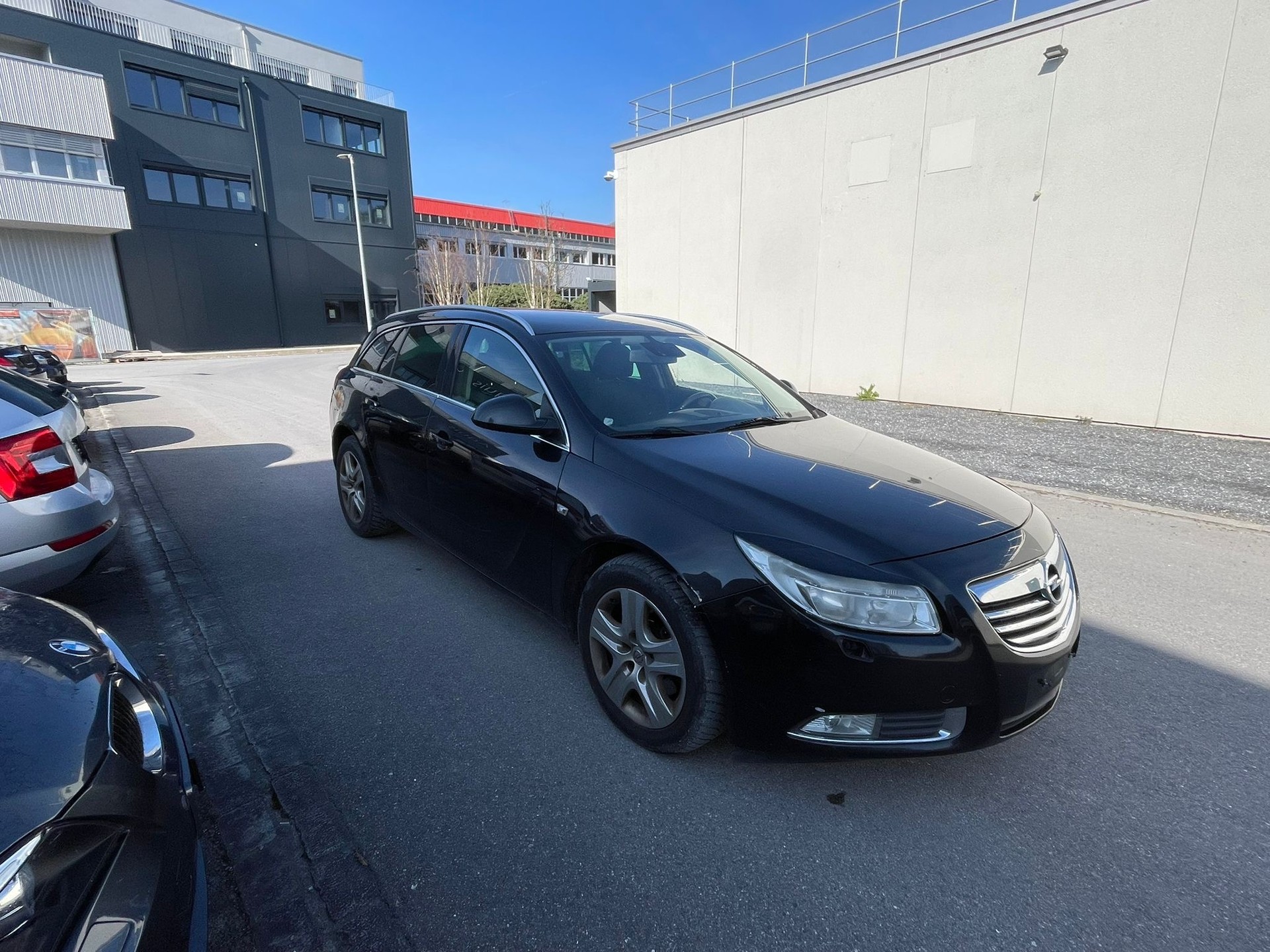 OPEL Insignia Sports Tourer 2.0 CDTI Sport Automatic-image-2
