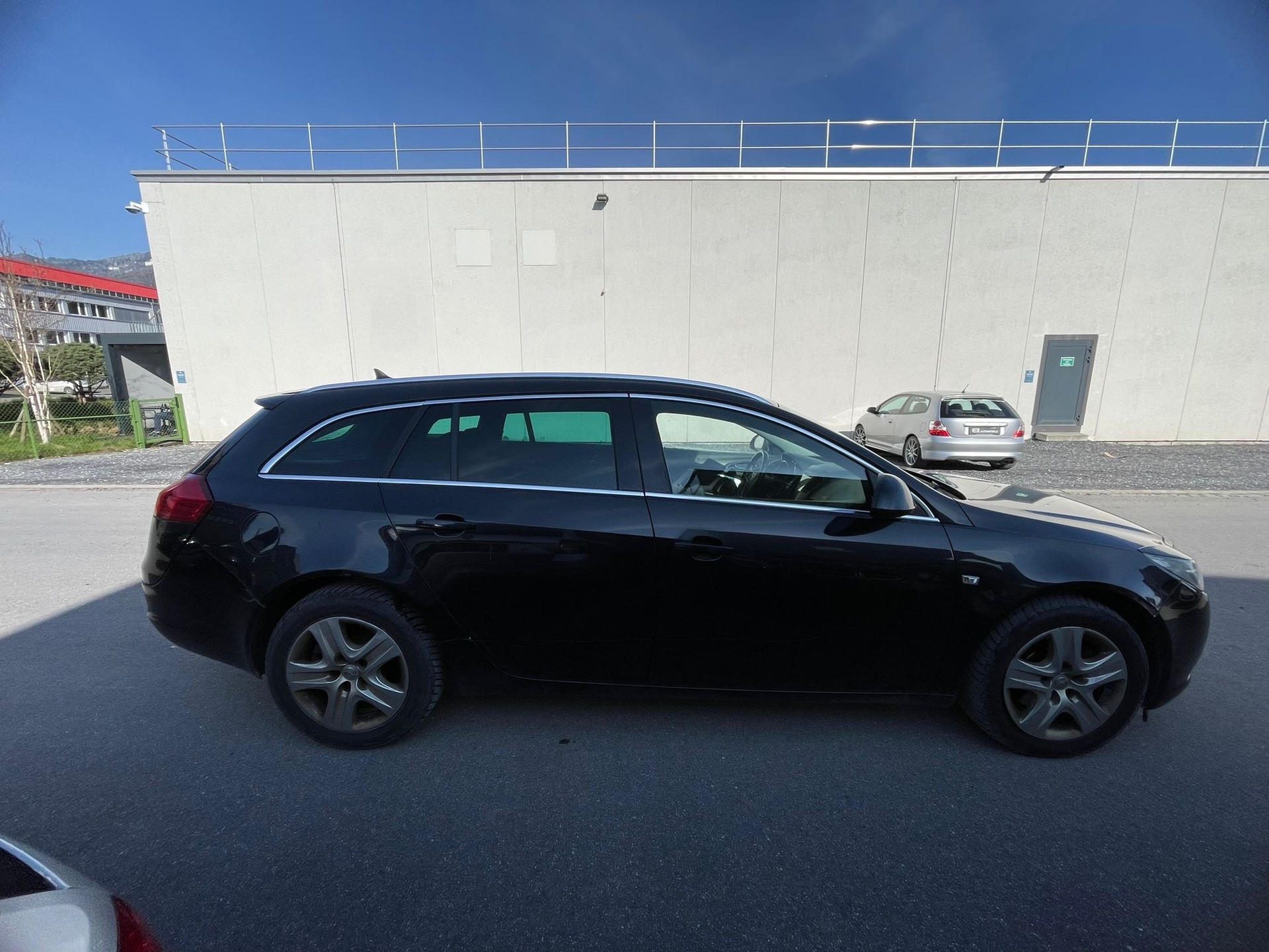 OPEL Insignia Sports Tourer 2.0 CDTI Sport Automatic-image-3