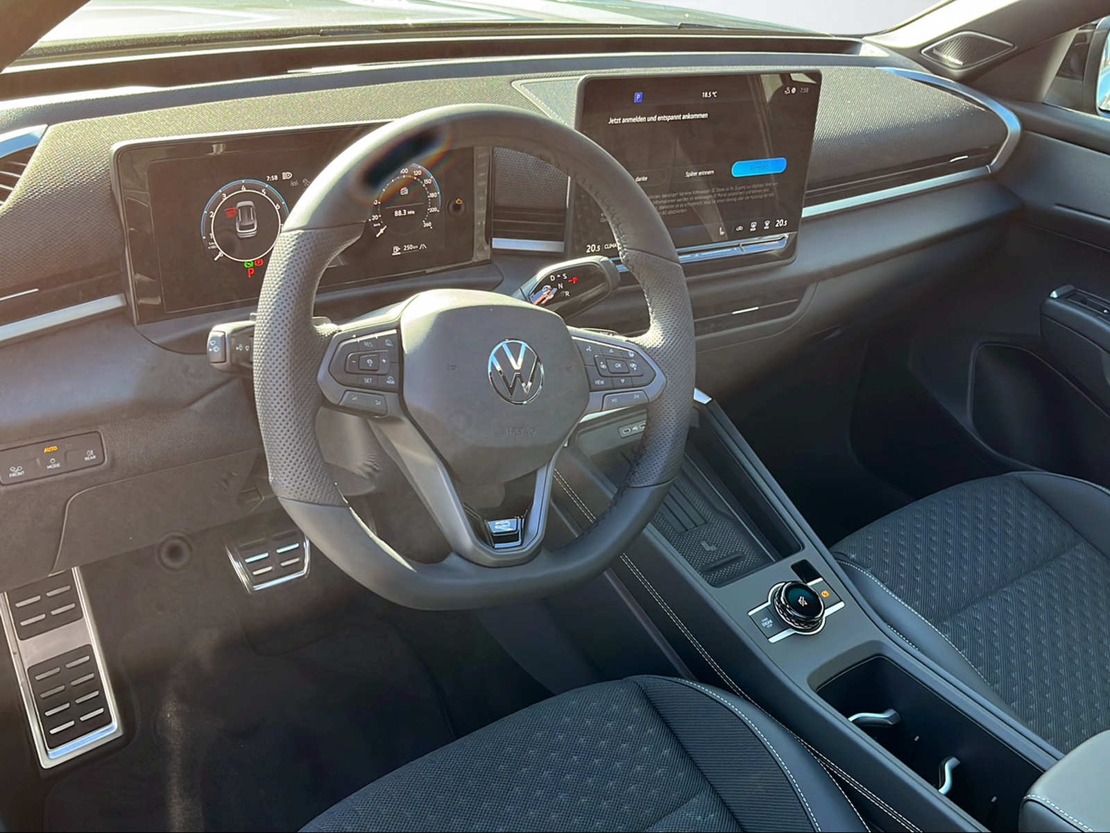 VW T-Roc 1.5 eTSI R-Line DSG-image-10