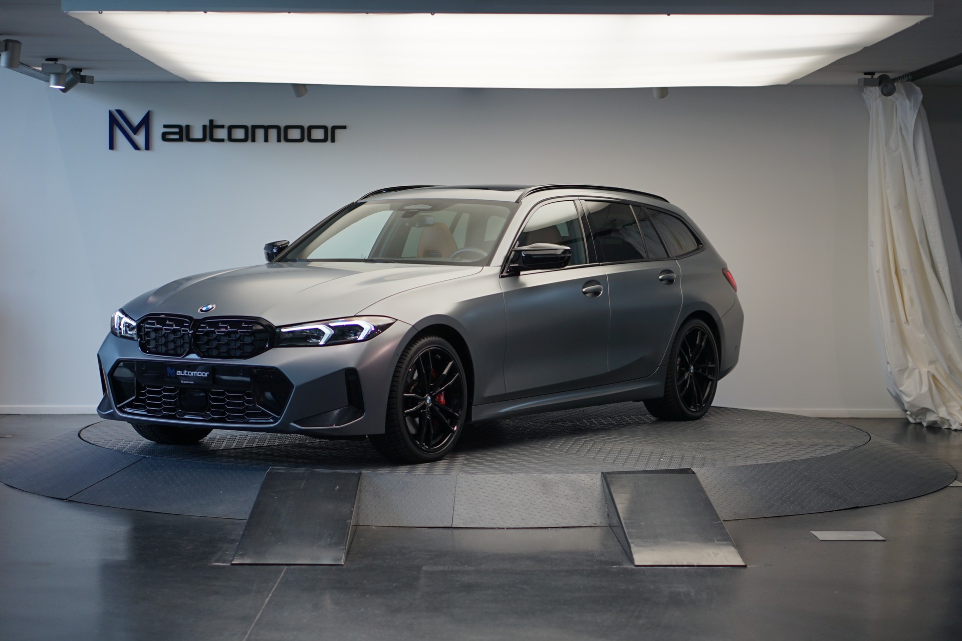 BMW M340i xDrive 48V Touring Steptronic M Sport Pro *CH-Fahrzeug* *Frozen Grey*-image-0