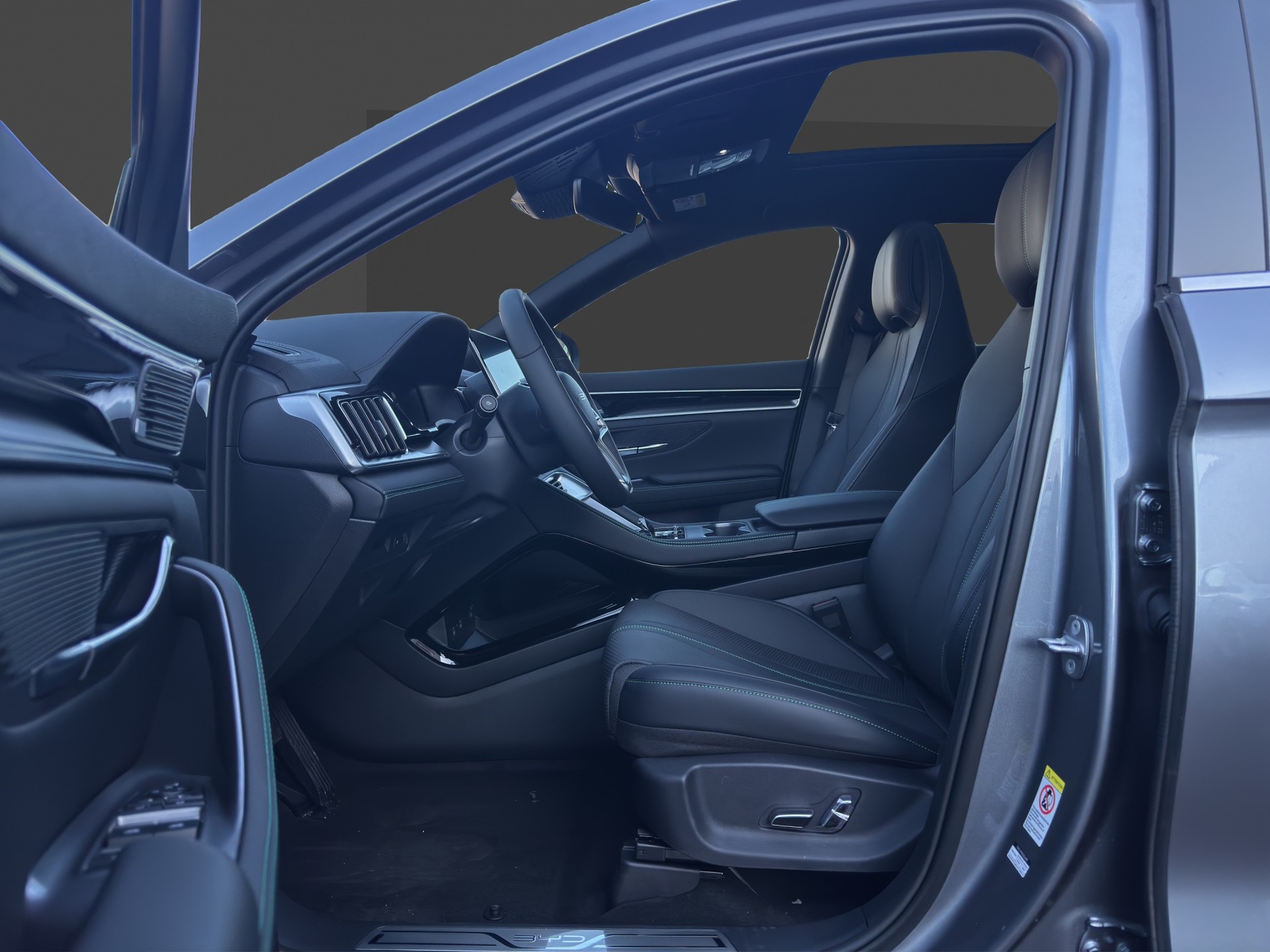 BYD Seal U DM-i Design AWD-image-21