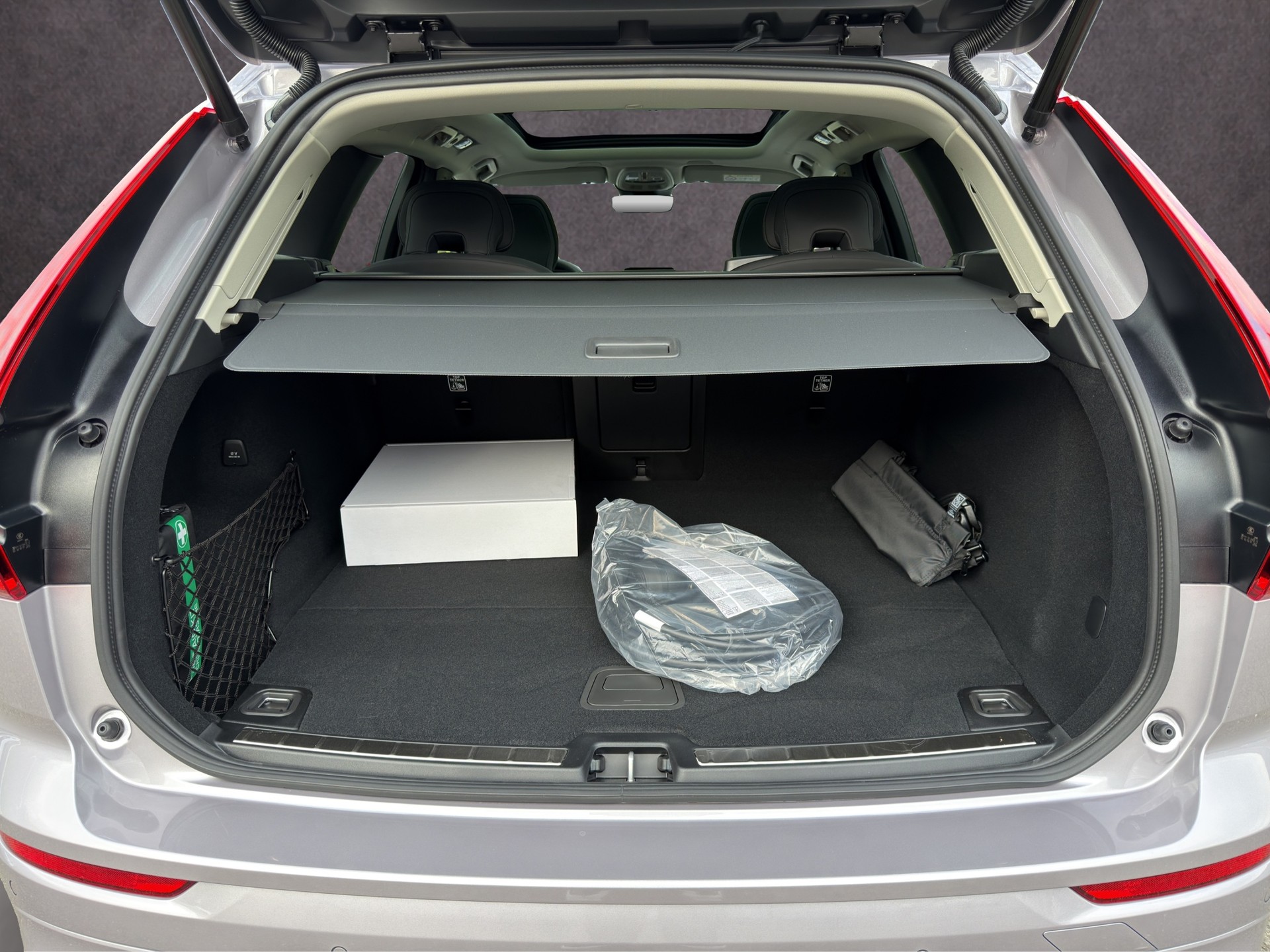 VOLVO XC60 2.0 T6 TE Ultra Bright eAWD-image-19