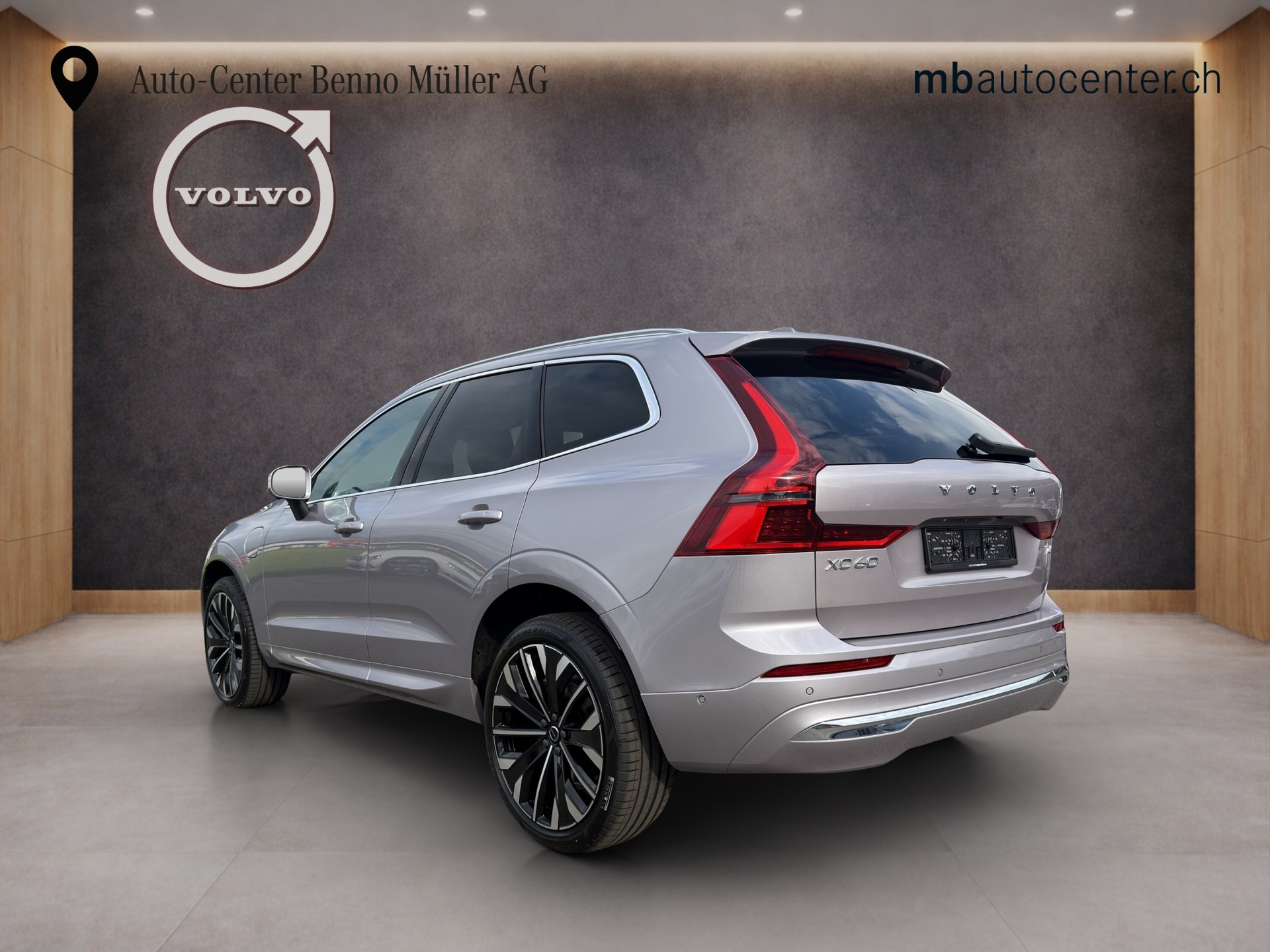 VOLVO XC60 2.0 T6 TE Ultra Bright eAWD-image-2