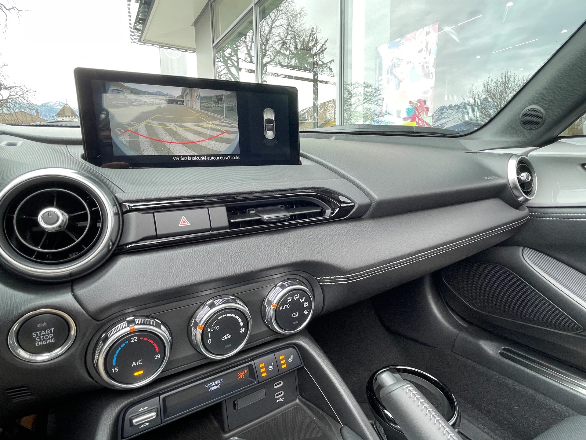 Image MAZDA MX-5 MX-5 RF Skyactiv-G 132 Exclusive-line