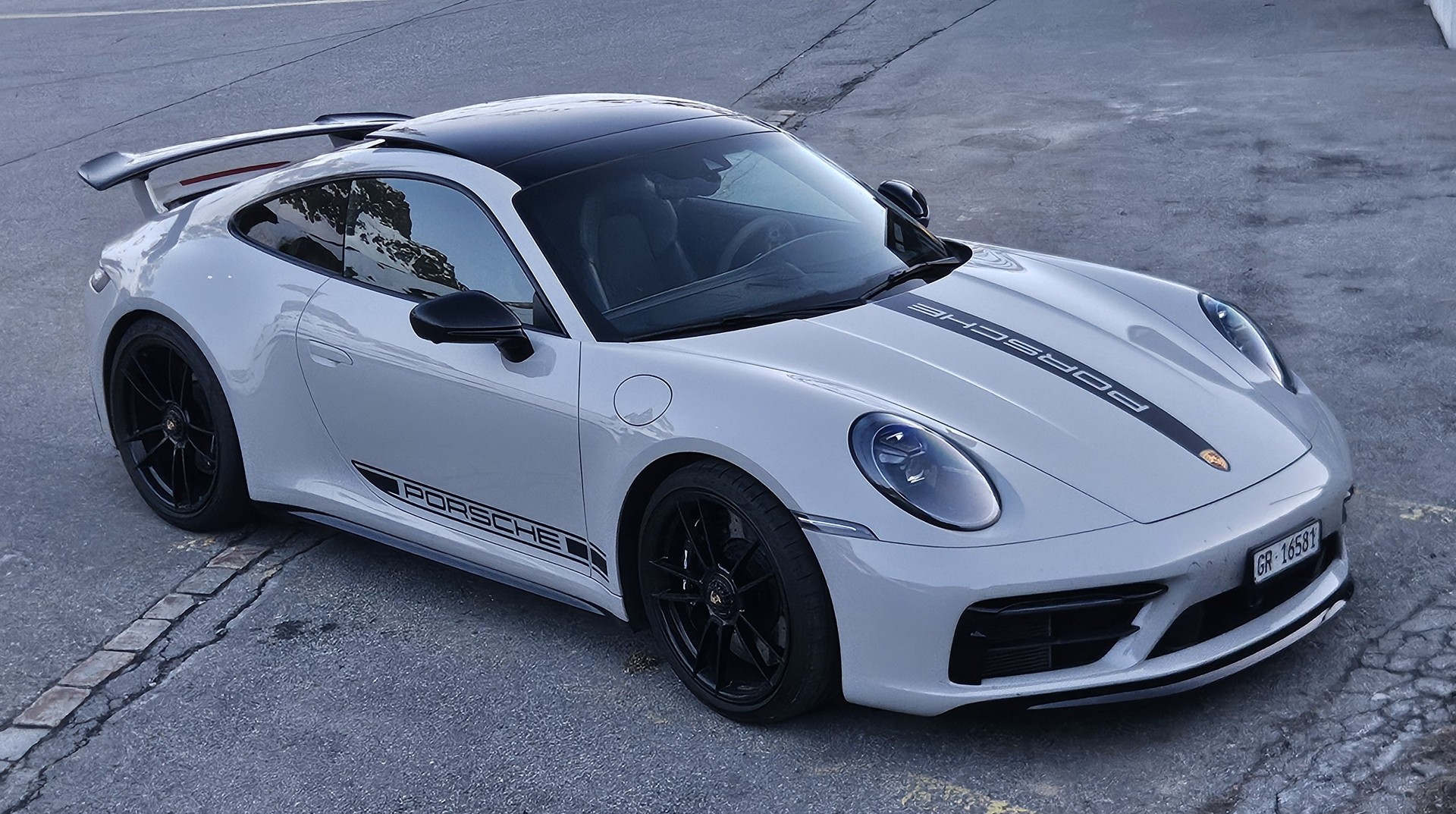 PORSCHE 911 Carrera 4 GTS PDK-image-0