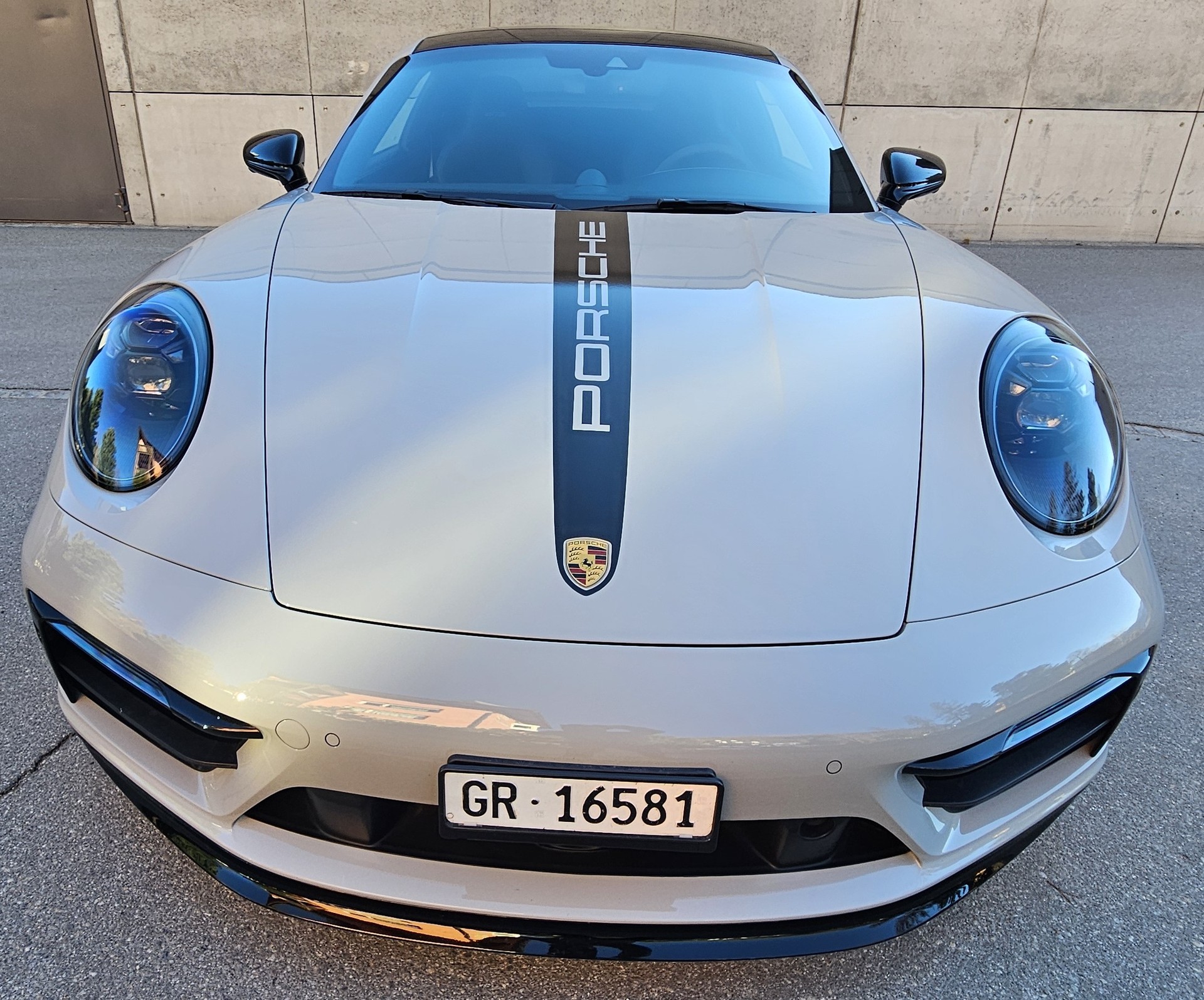 PORSCHE 911 Carrera 4 GTS PDK-image-3