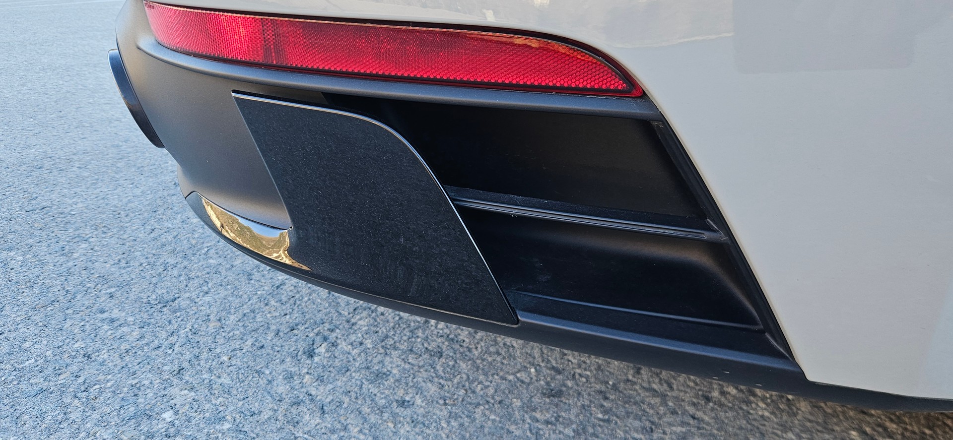 PORSCHE 911 Carrera 4 GTS PDK-image-4