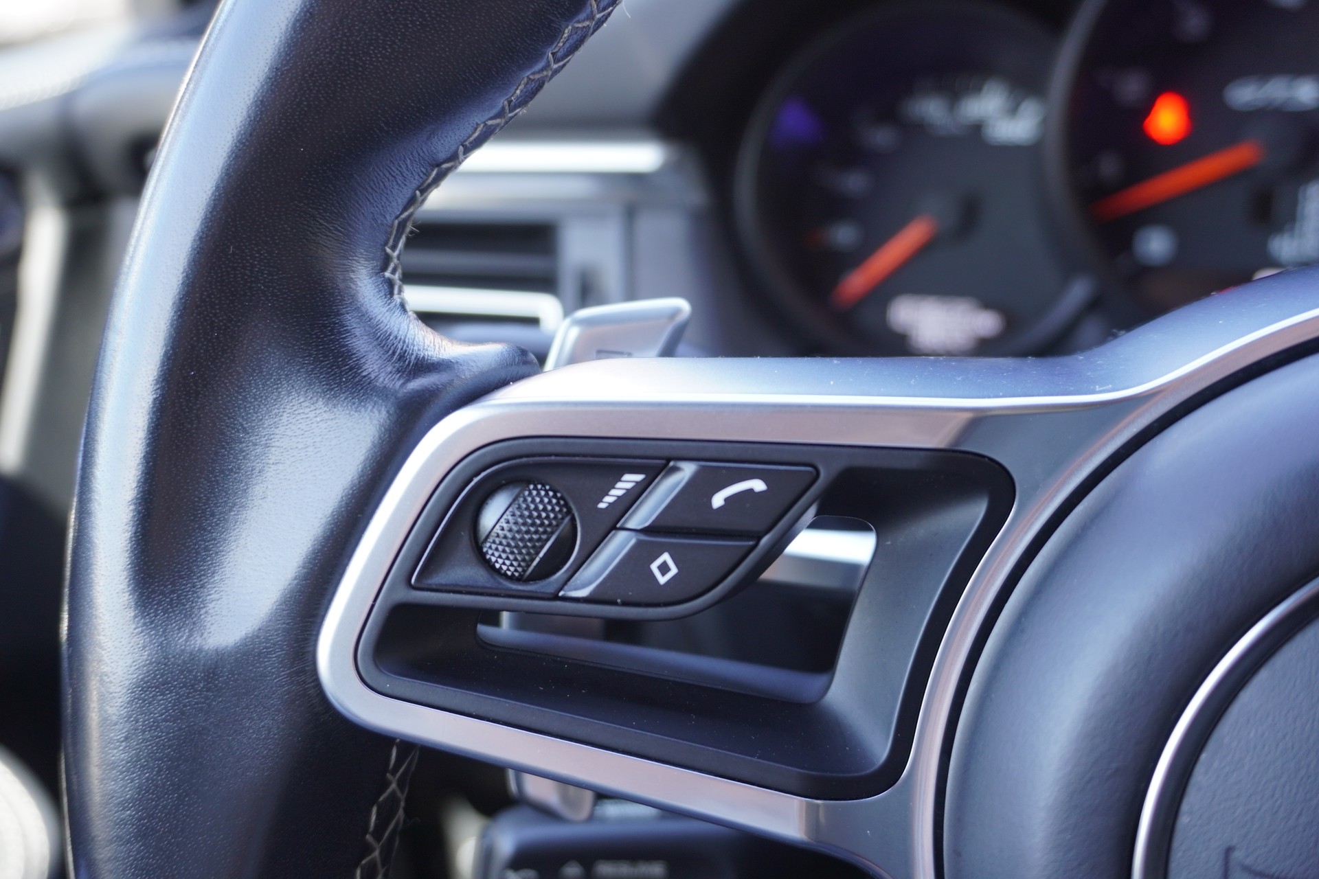 PORSCHE Macan GTS PDK-image-37