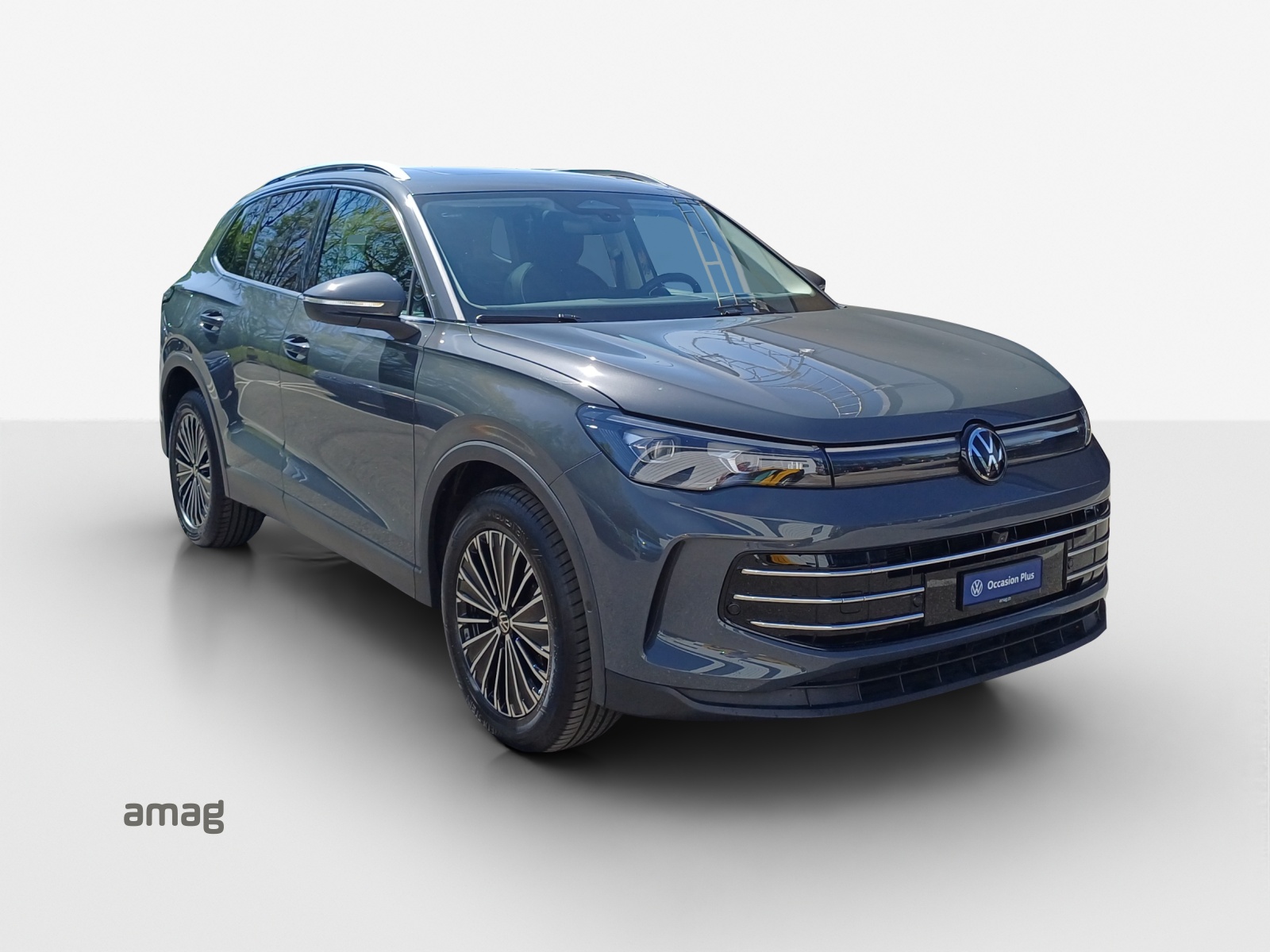 VW Tiguan 2.0 TSI DSG Elegance 4Motion-image-5