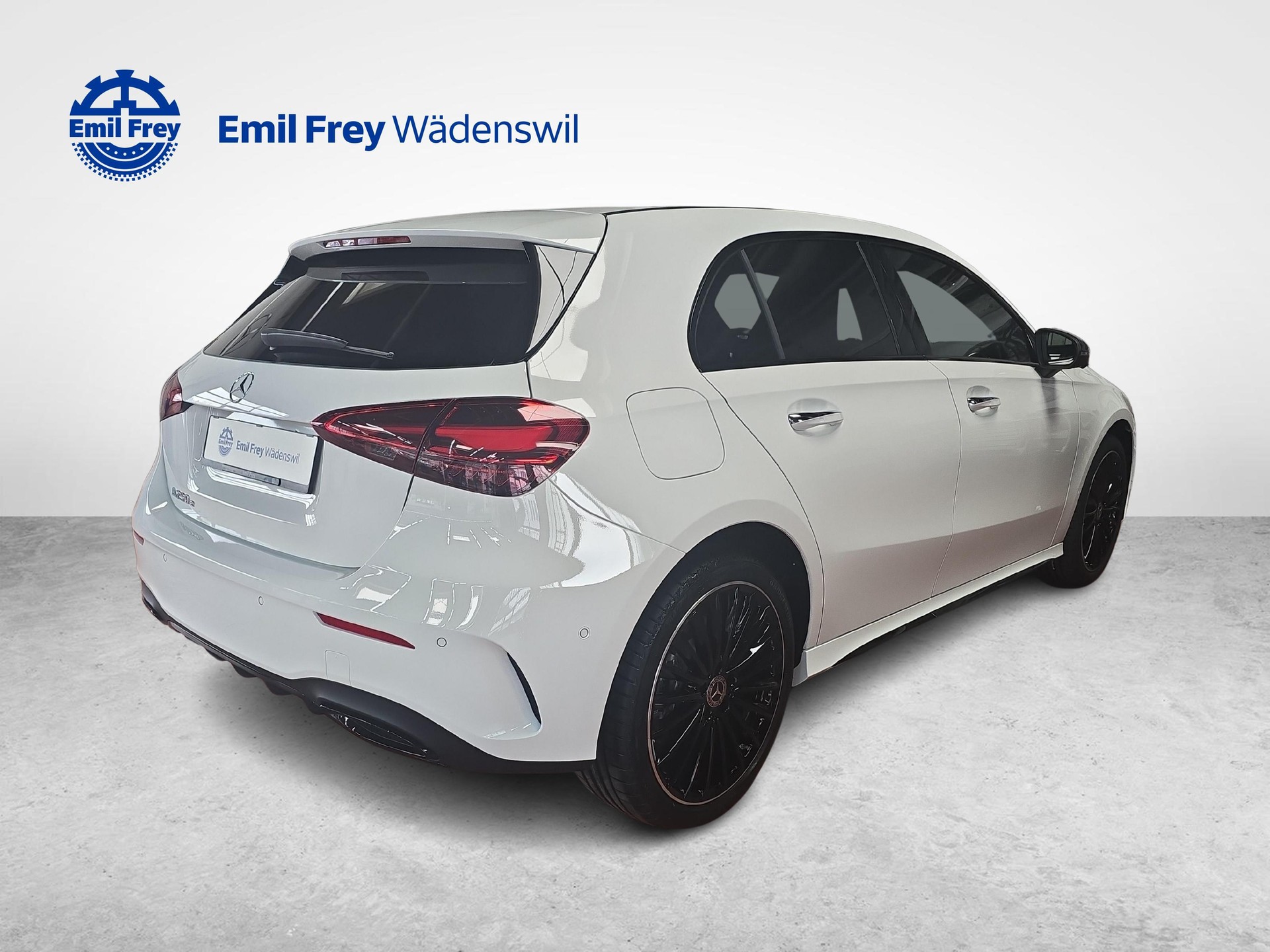 MERCEDES-BENZ A 250 EQ Star AMG Line-image-3