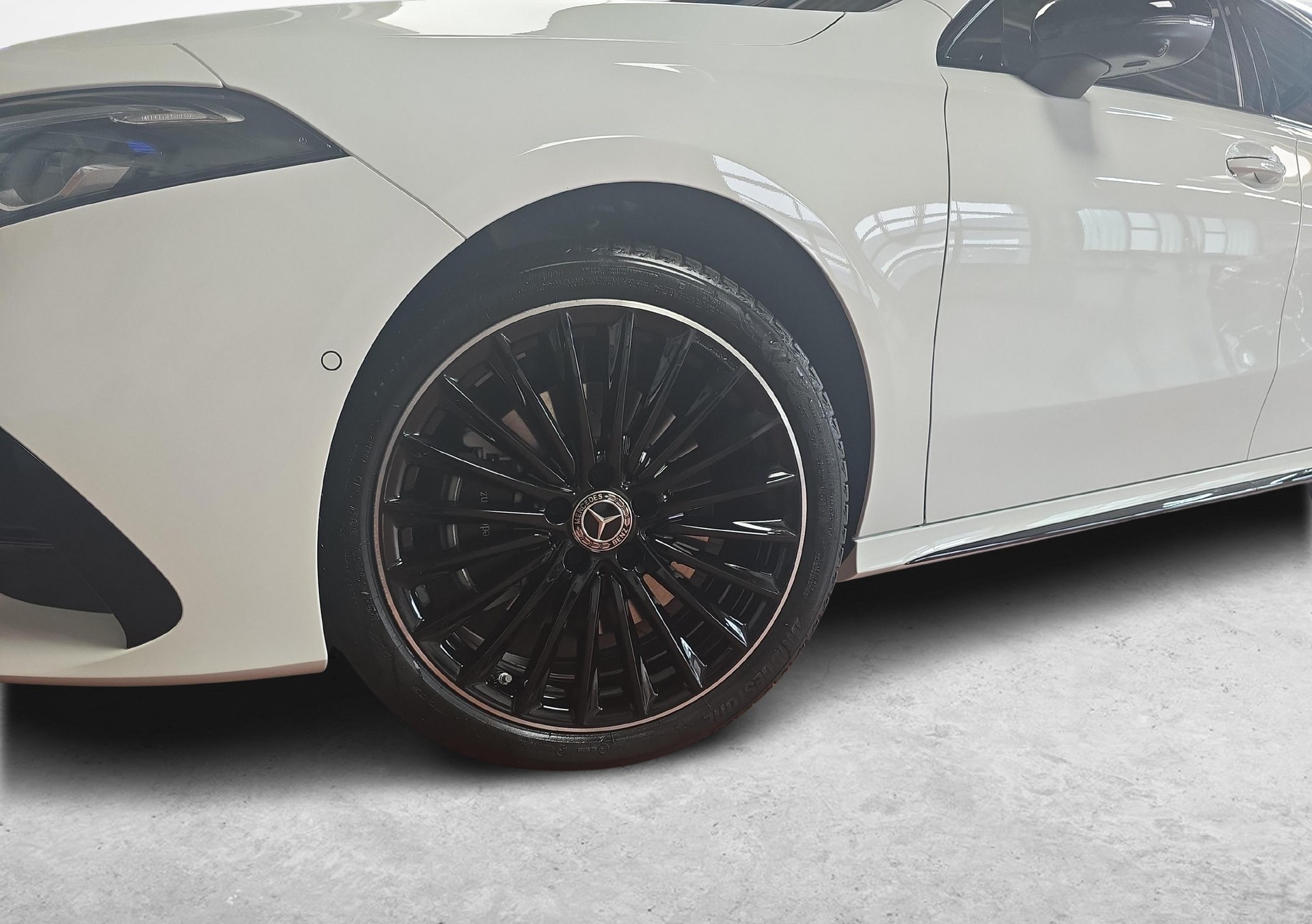 MERCEDES-BENZ A 250 EQ Star AMG Line-image-11