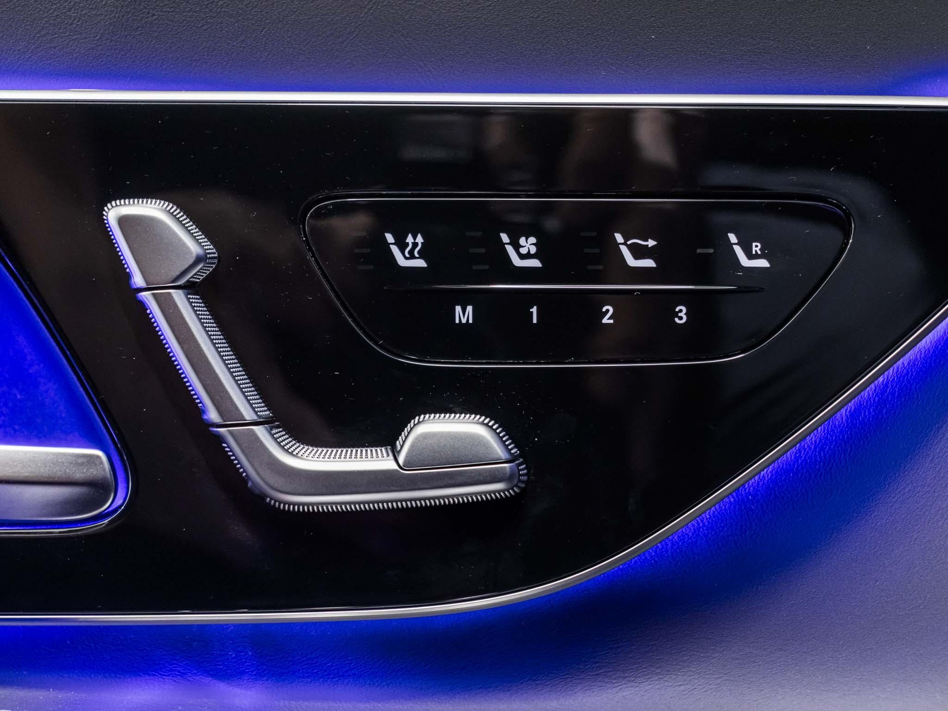 MERCEDES-BENZ SL 63 S AMG E Performance "Executive Edition"-image-11