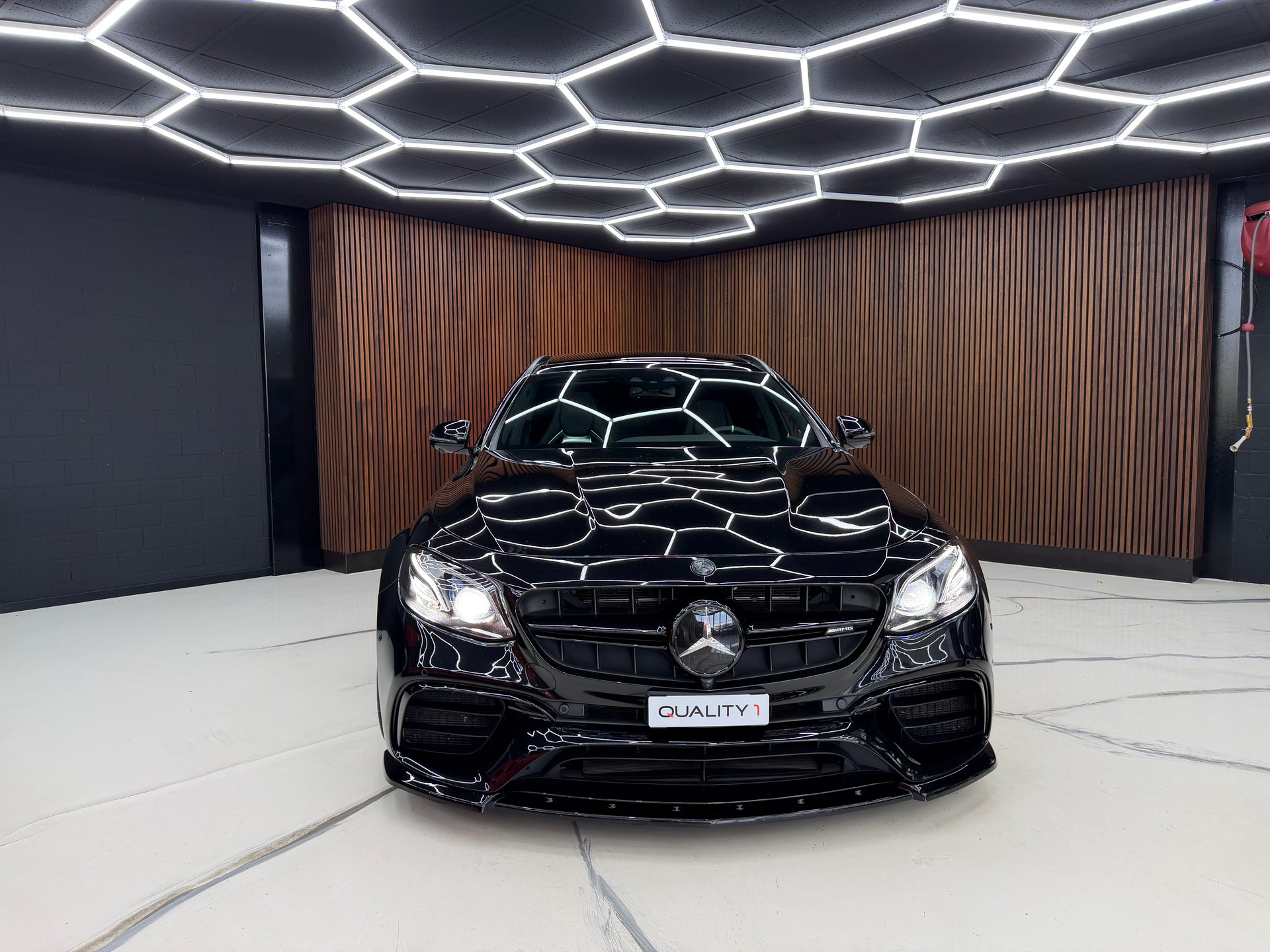 MERCEDES-BENZ E 63 AMG S 4 Matic 9G-Tronic-image-1