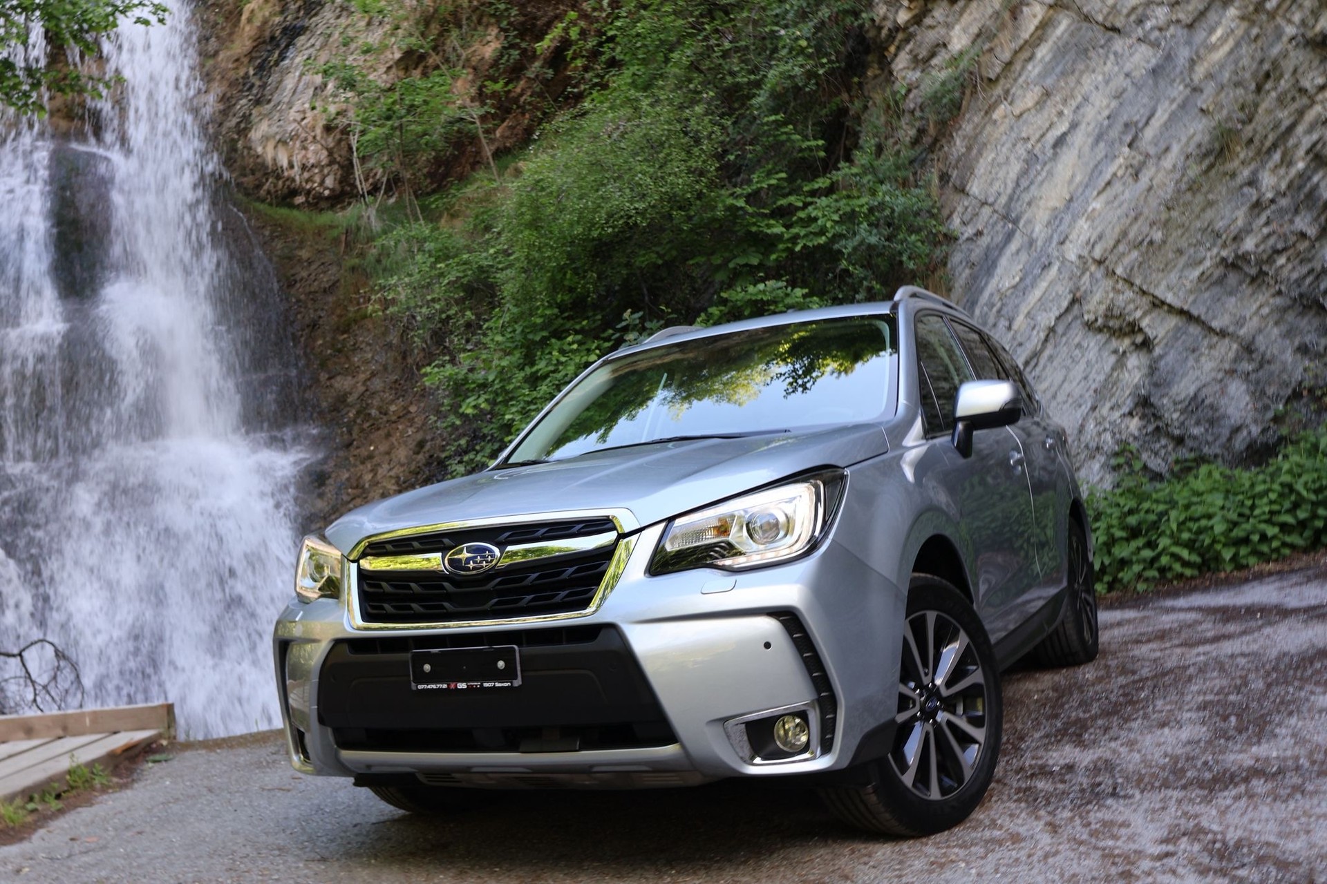 SUBARU Forester 2.0XT Sport Lineartronic-showroom-element-1