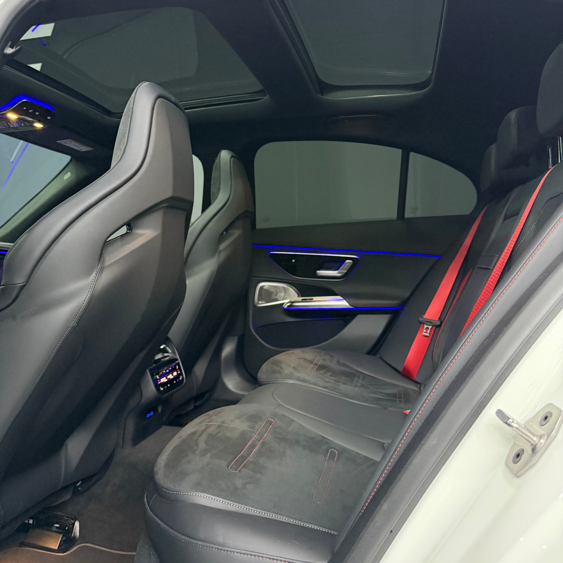 MERCEDES-BENZ E 53 AMG Hybrid 4Matic+ 9G-Tronic-image-10