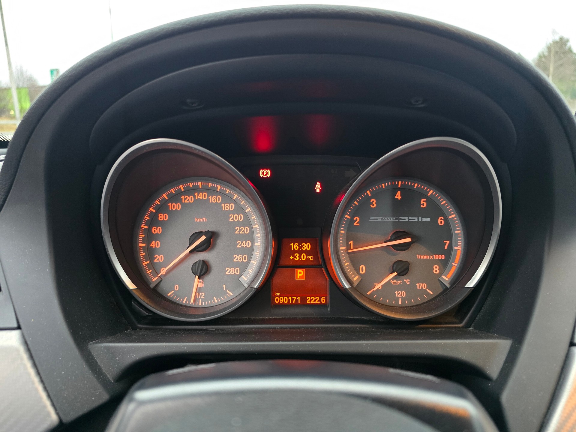 BMW Z4 sDrive35is DKG-image-14