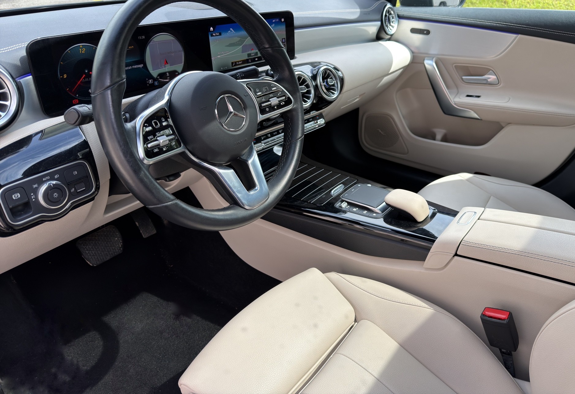 MERCEDES-BENZ CLA 200 4Matic Progressive 8G-DCT-image-12