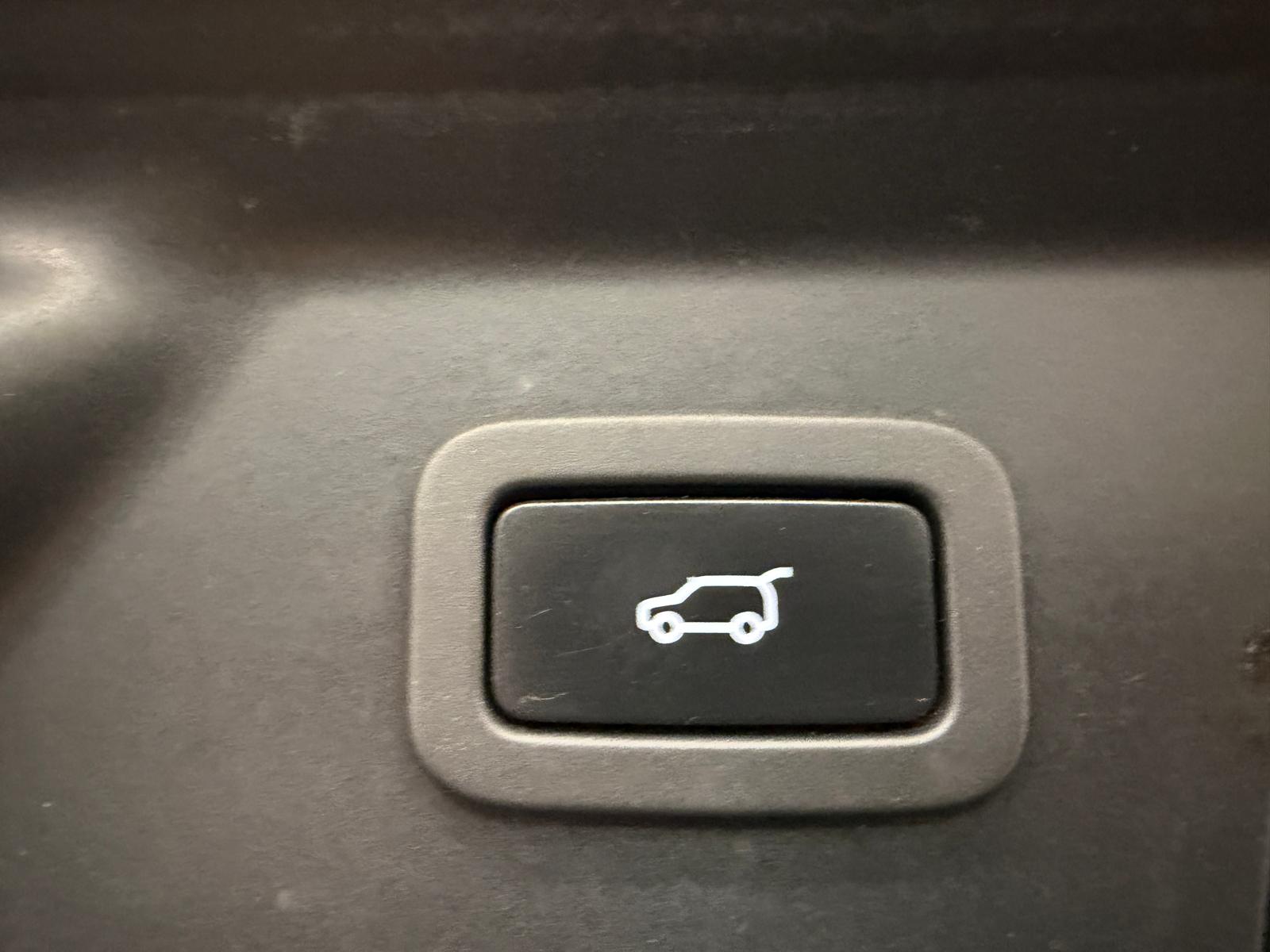 LAND ROVER Range Rover Velar R-Dynamic D 240 HSE Automatic-image-17