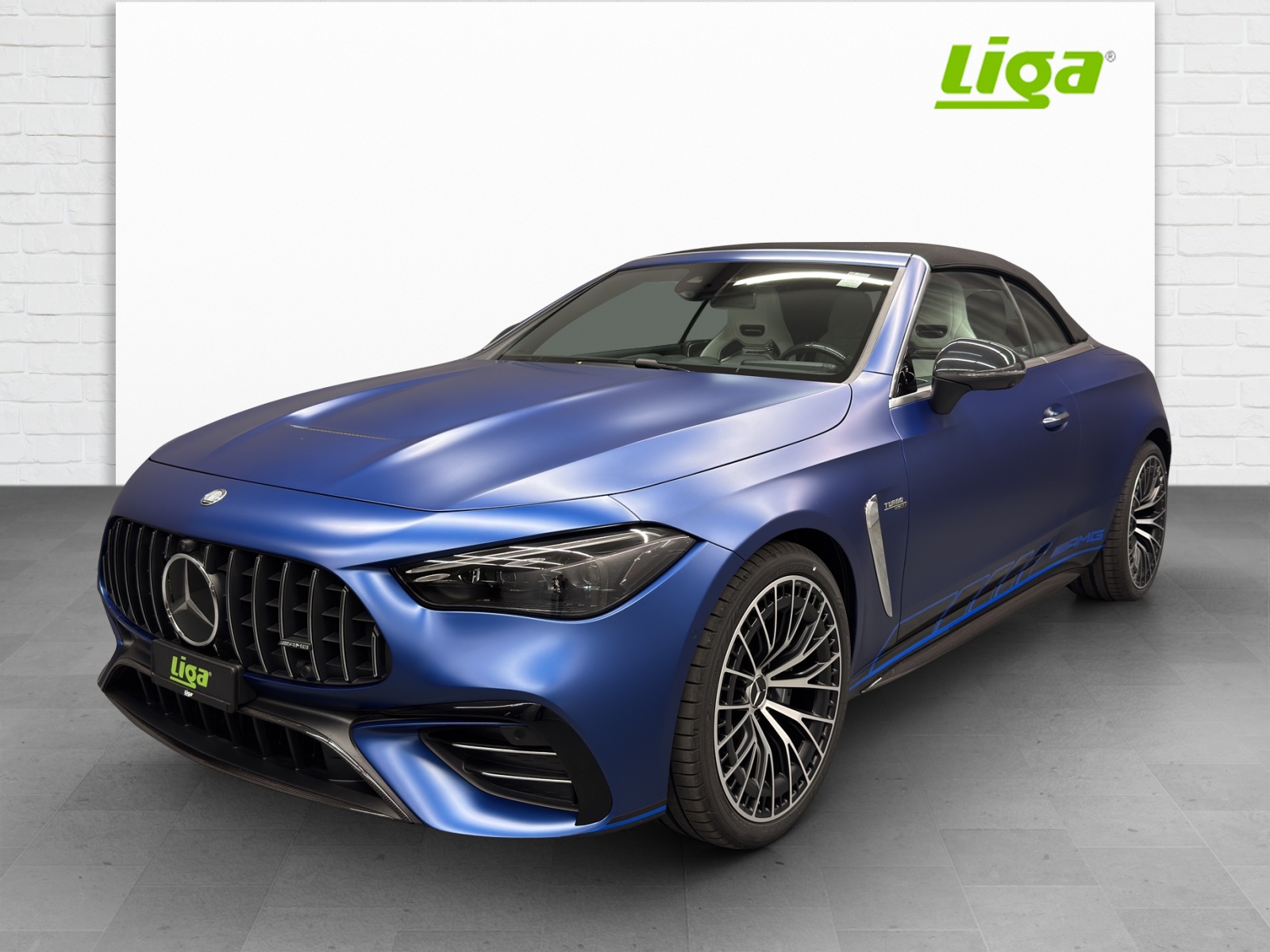 MERCEDES-BENZ AMG CLE 53 4Matic+ Cabriolet-image-2