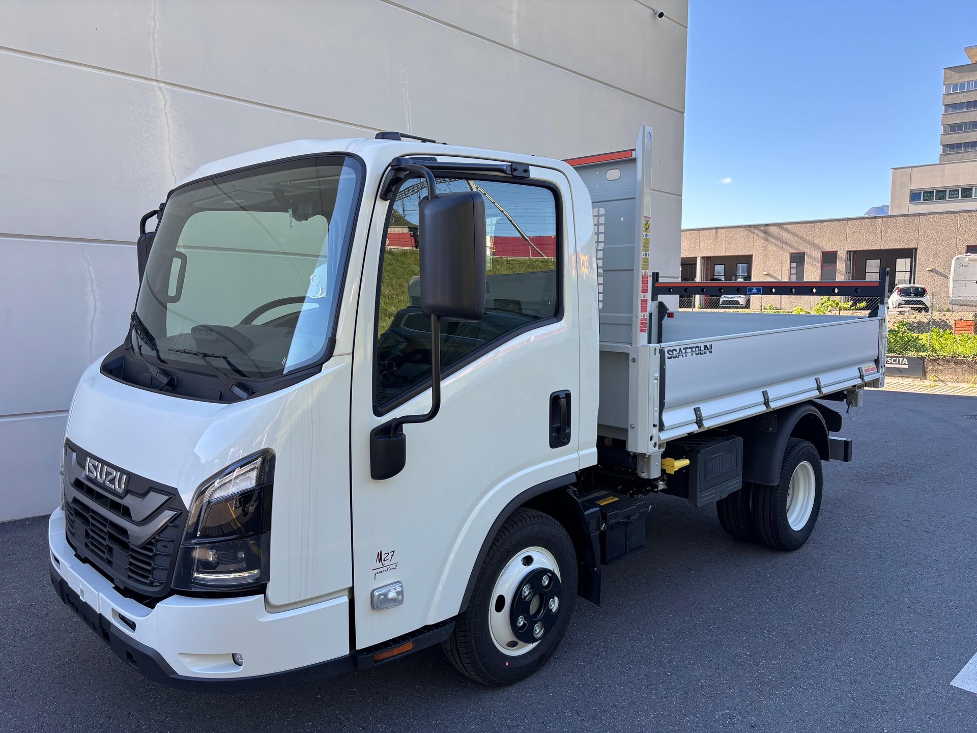 ISUZU M27 Kab.-Ch. F DR 3.0 Ddi-image-2