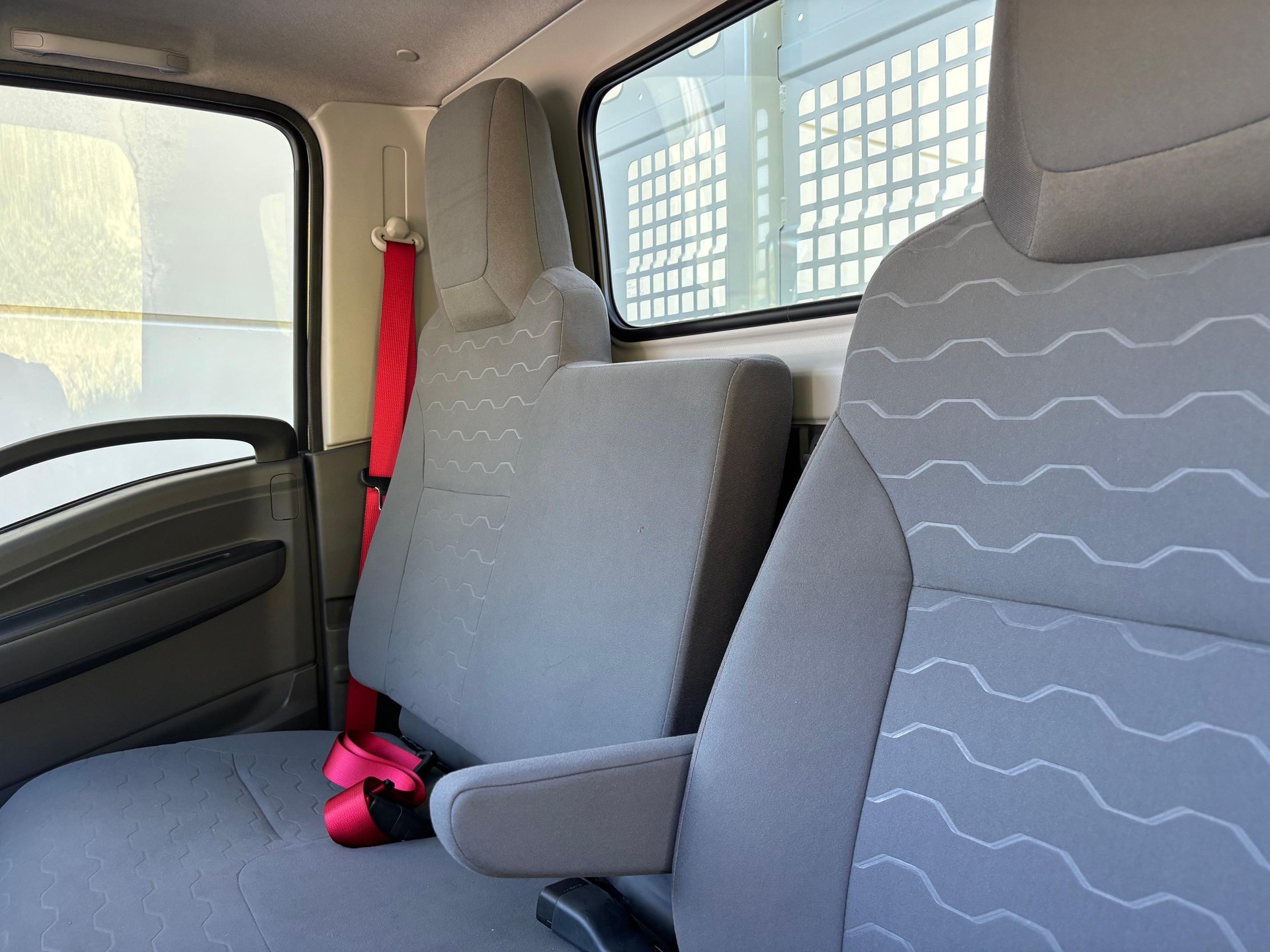 ISUZU M27 Kab.-Ch. F DR 3.0 Ddi-image-9