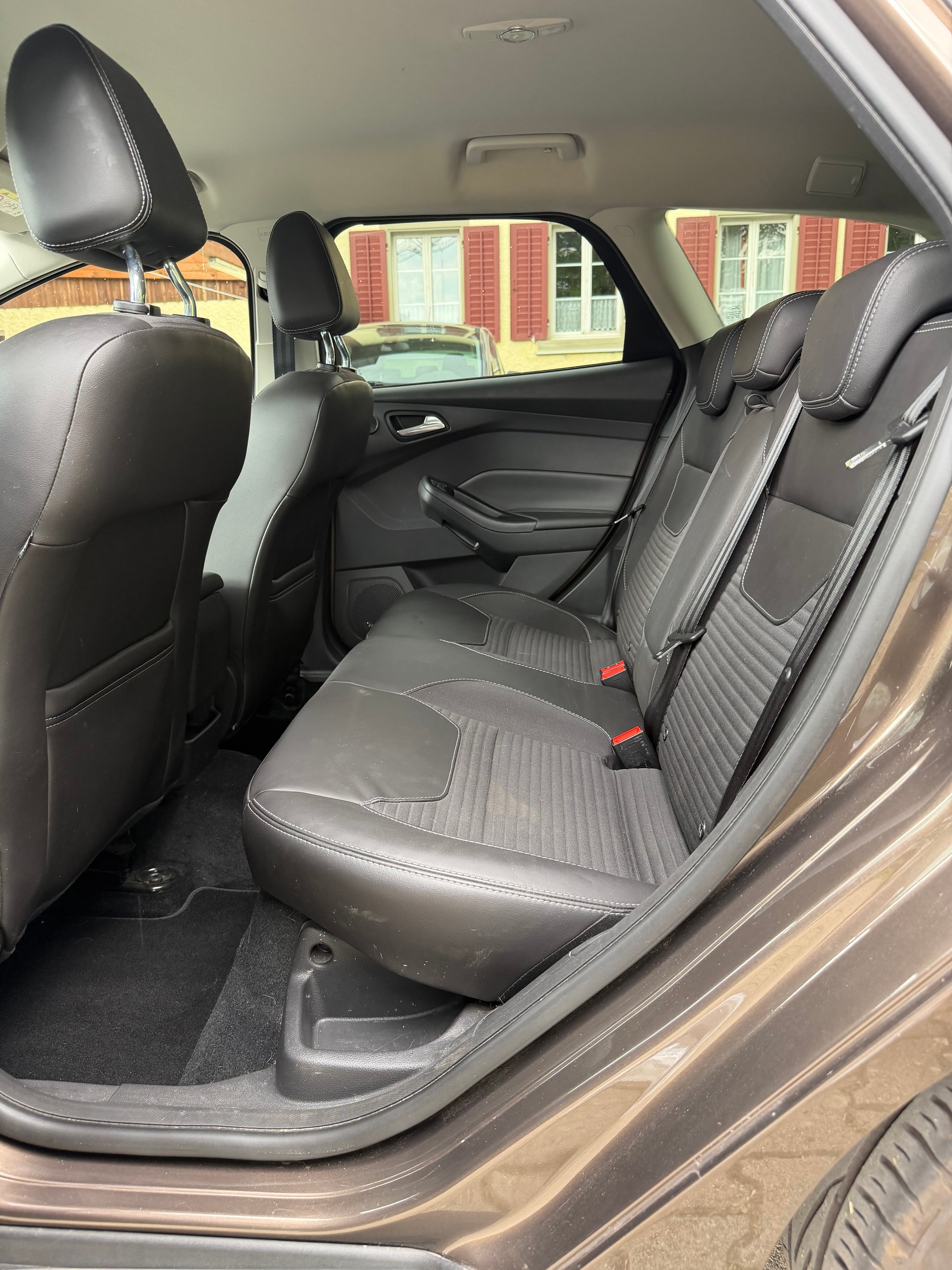 FORD Focus 1.5 SCTi Business-image-6
