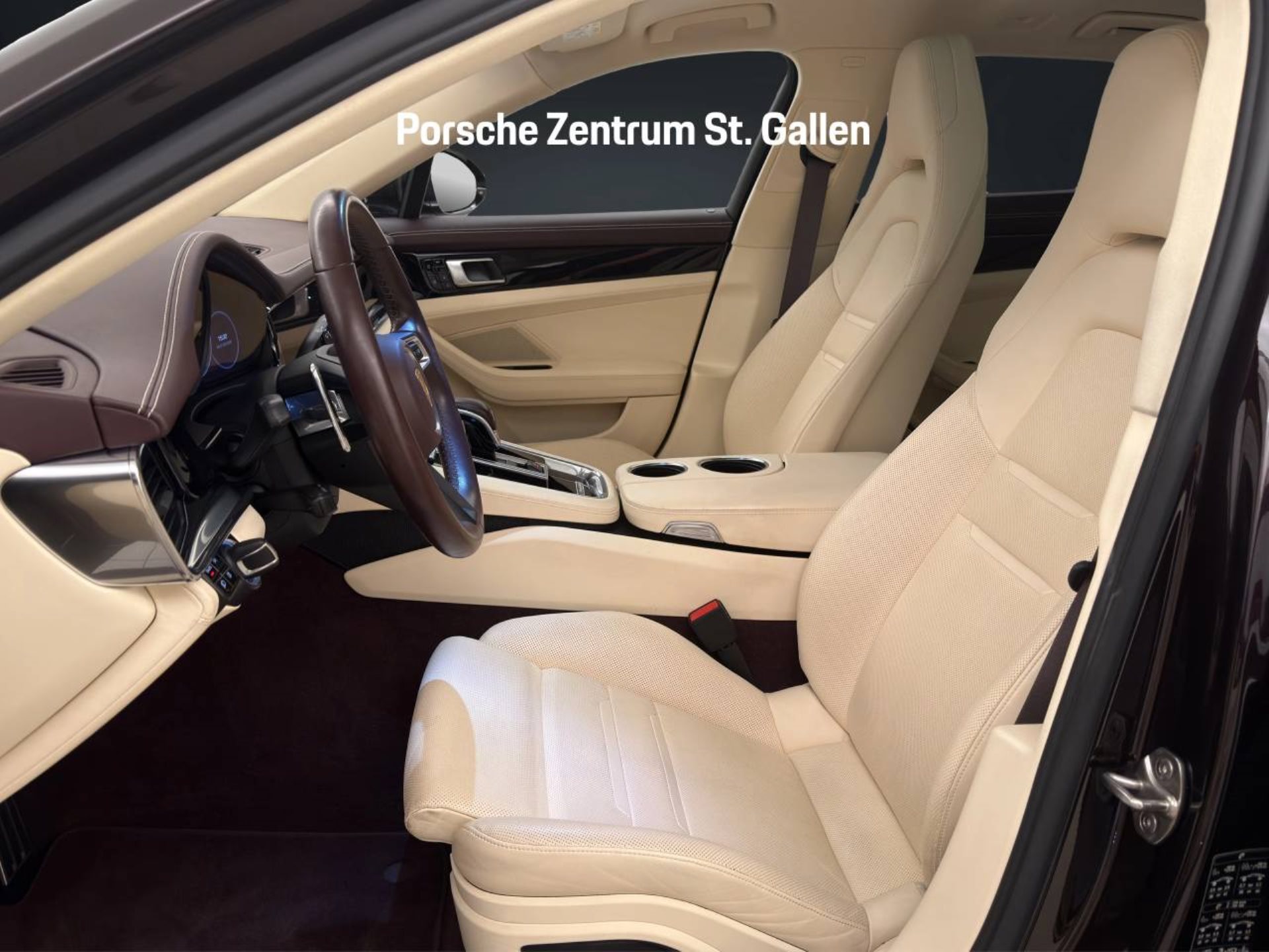 PORSCHE Panamera 4S E-Hybrid Sport Turismo-image-4