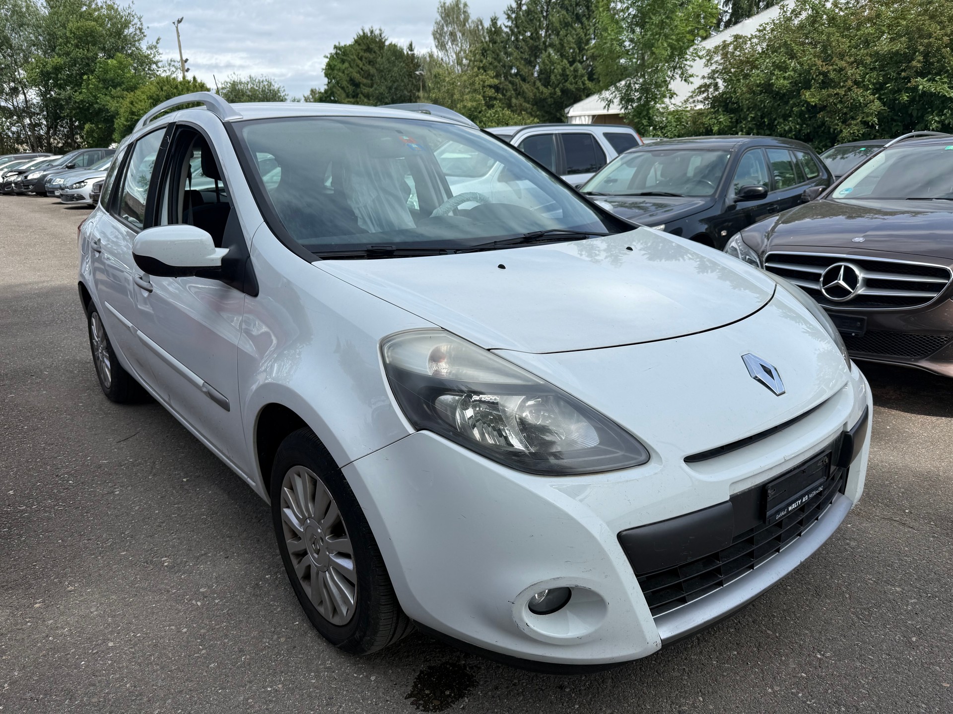 RENAULT Clio Grandtour 1.2 16V Turbo Dynamique-image-0