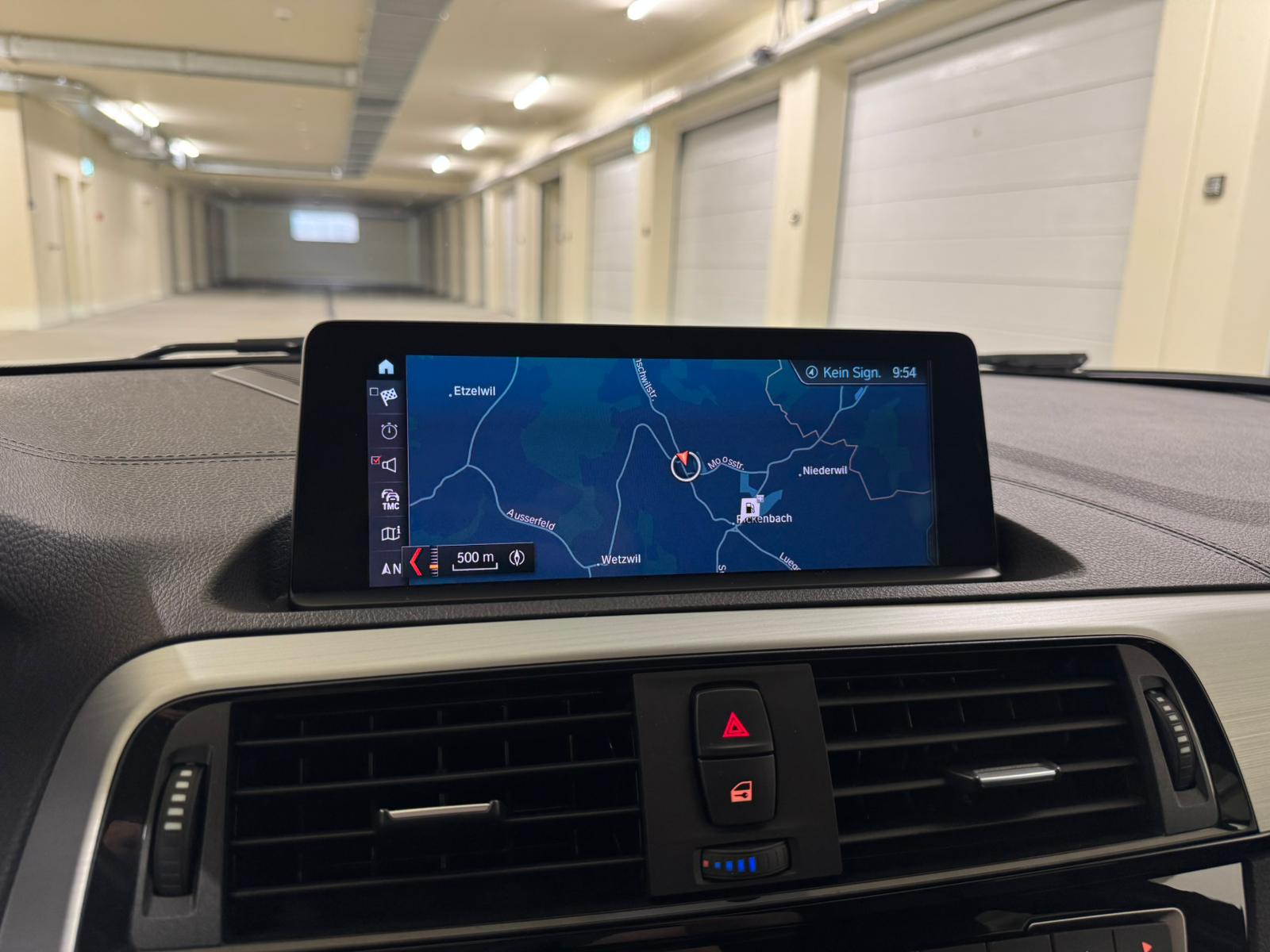 BMW M140i xDrive Steptronic-image-17