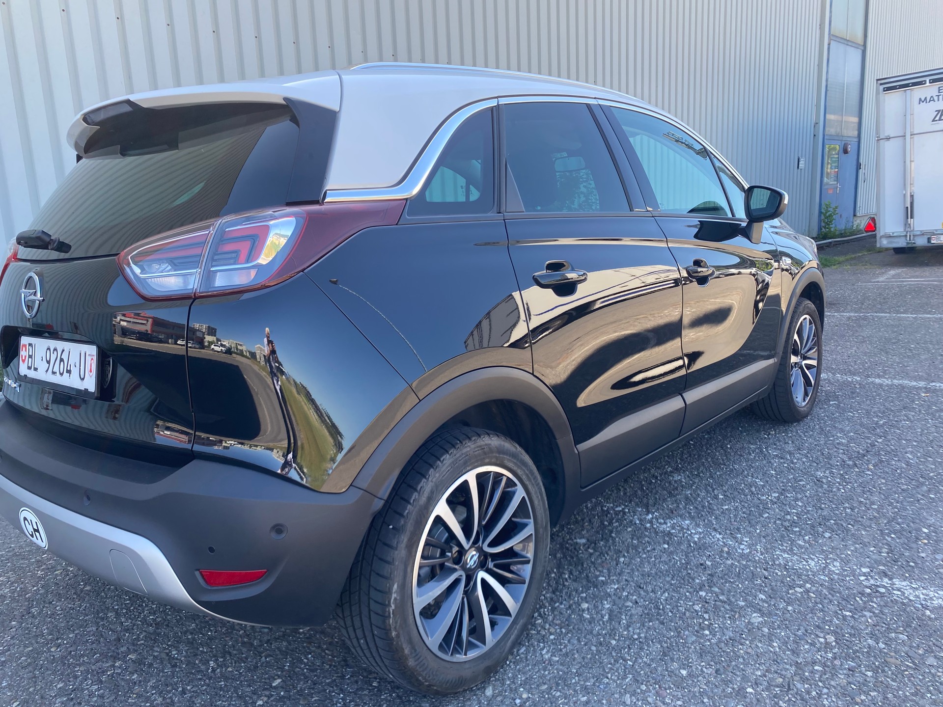 OPEL Crossland X 1.2i Ultimate Automat-image-1