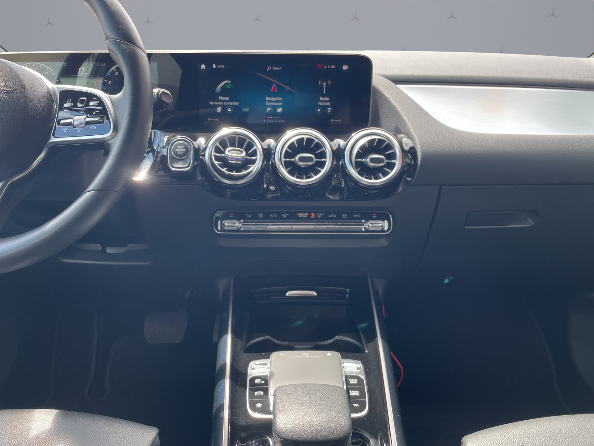 MERCEDES-BENZ B 200 Progressive-image-13
