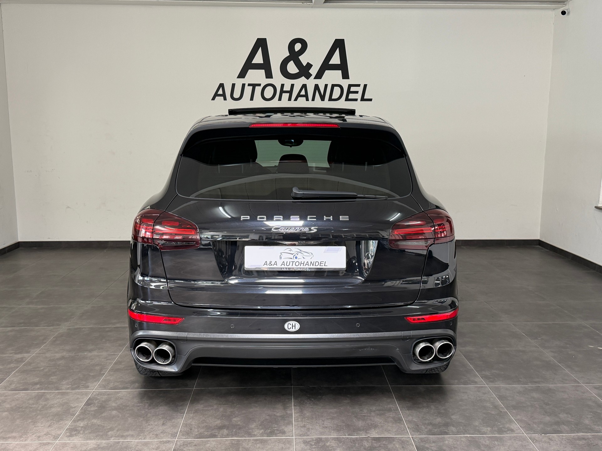 PORSCHE Cayenne S Diesel-image-4