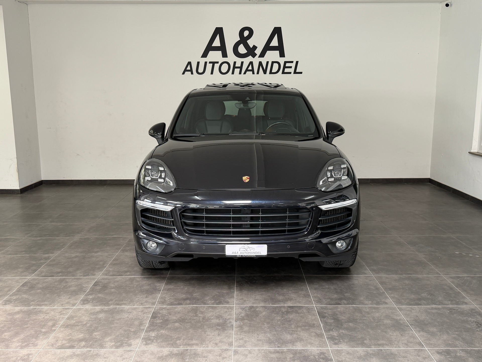 PORSCHE Cayenne S Diesel-image-1