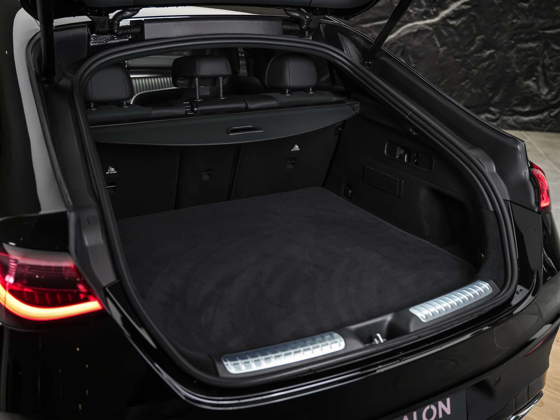 MERCEDES-BENZ GLC 200 AMG Line 4matic Coupé *Werksgarantie*21" Felgen*Night Paket*Abstandsregler*-image-41