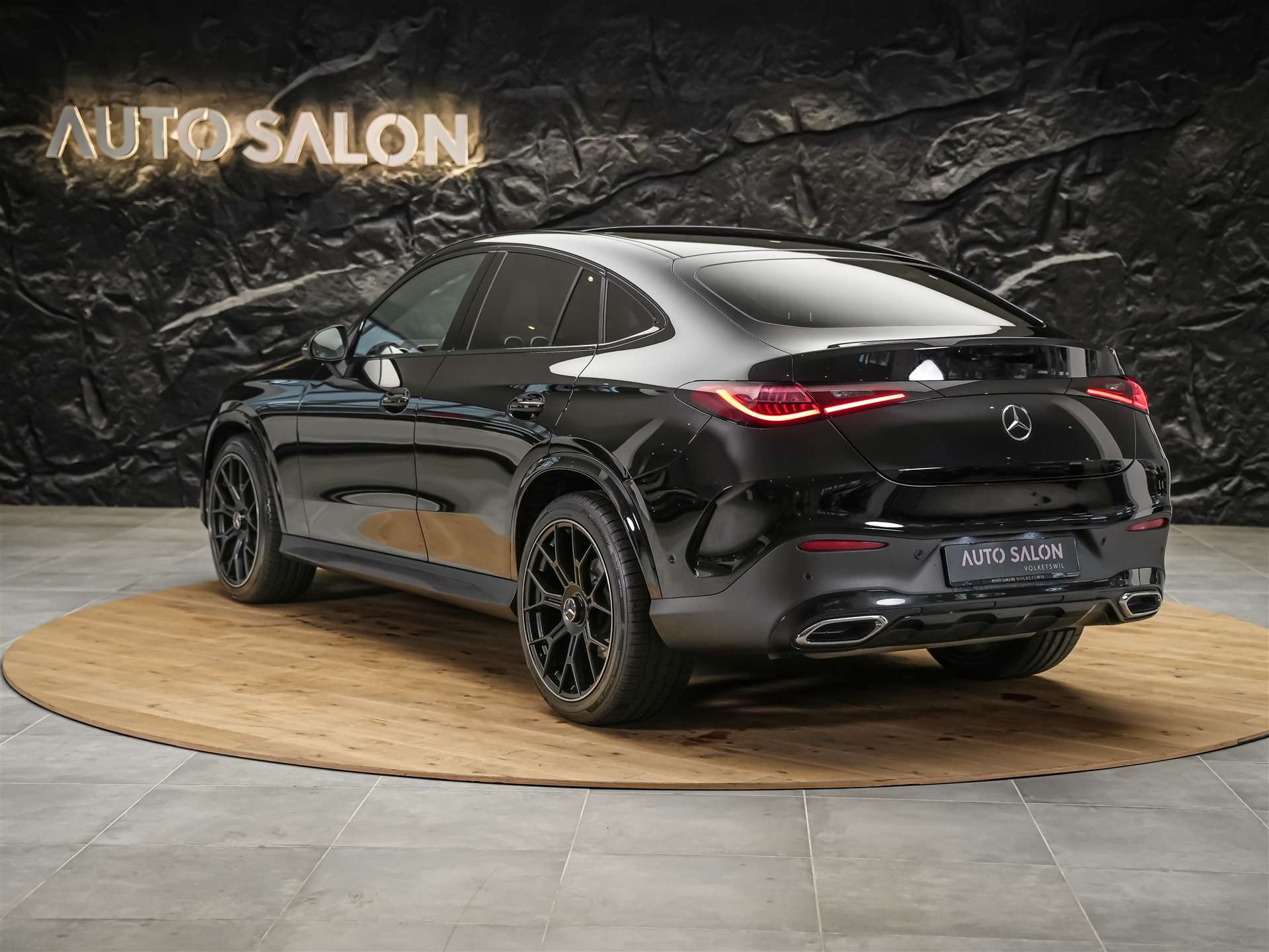 MERCEDES-BENZ GLC 200 AMG Line 4matic Coupé *Werksgarantie*21" Felgen*Night Paket*Abstandsregler*-image-3