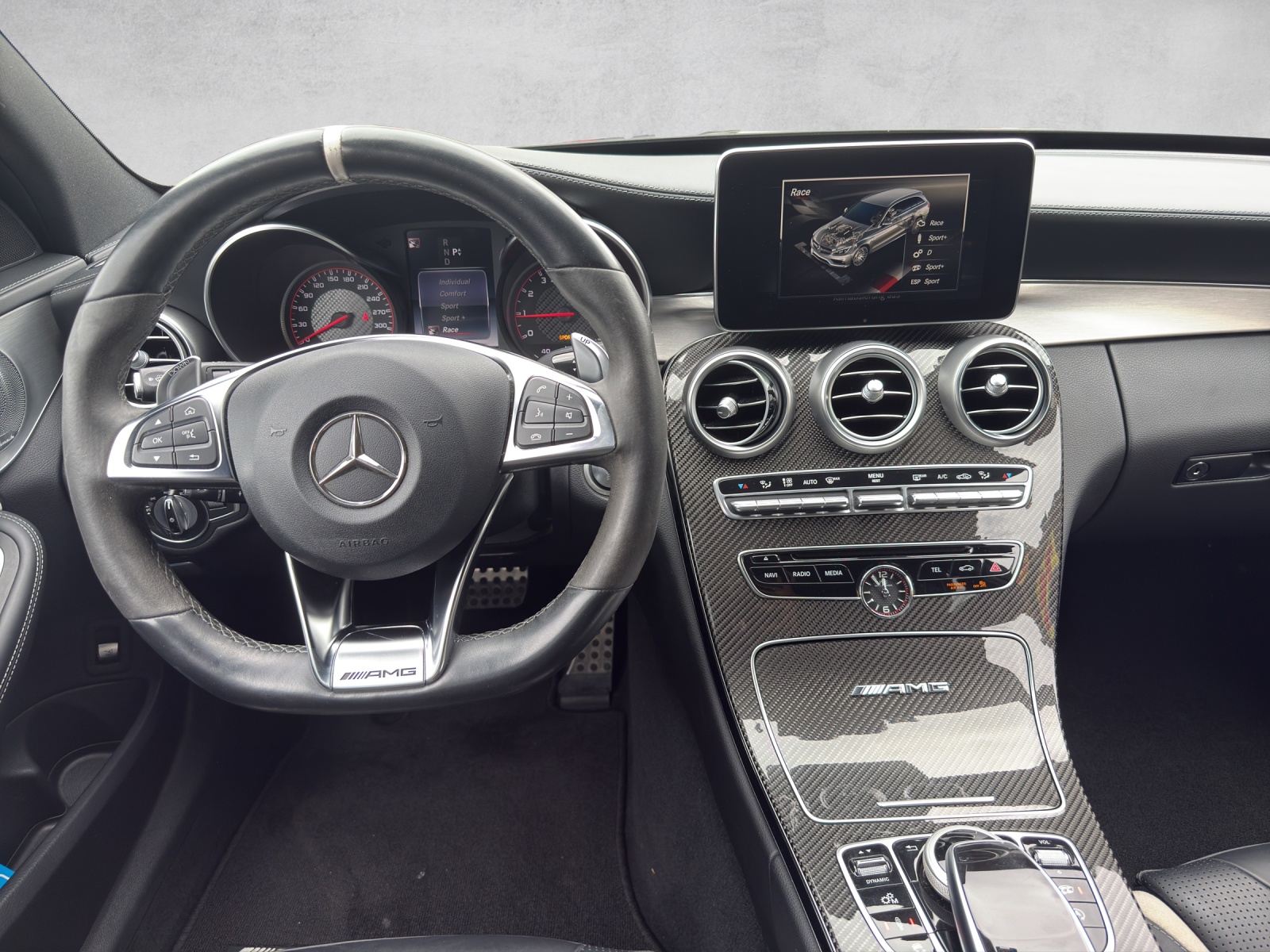 MERCEDES-BENZ C 63 S AMG Speedshift-image-12