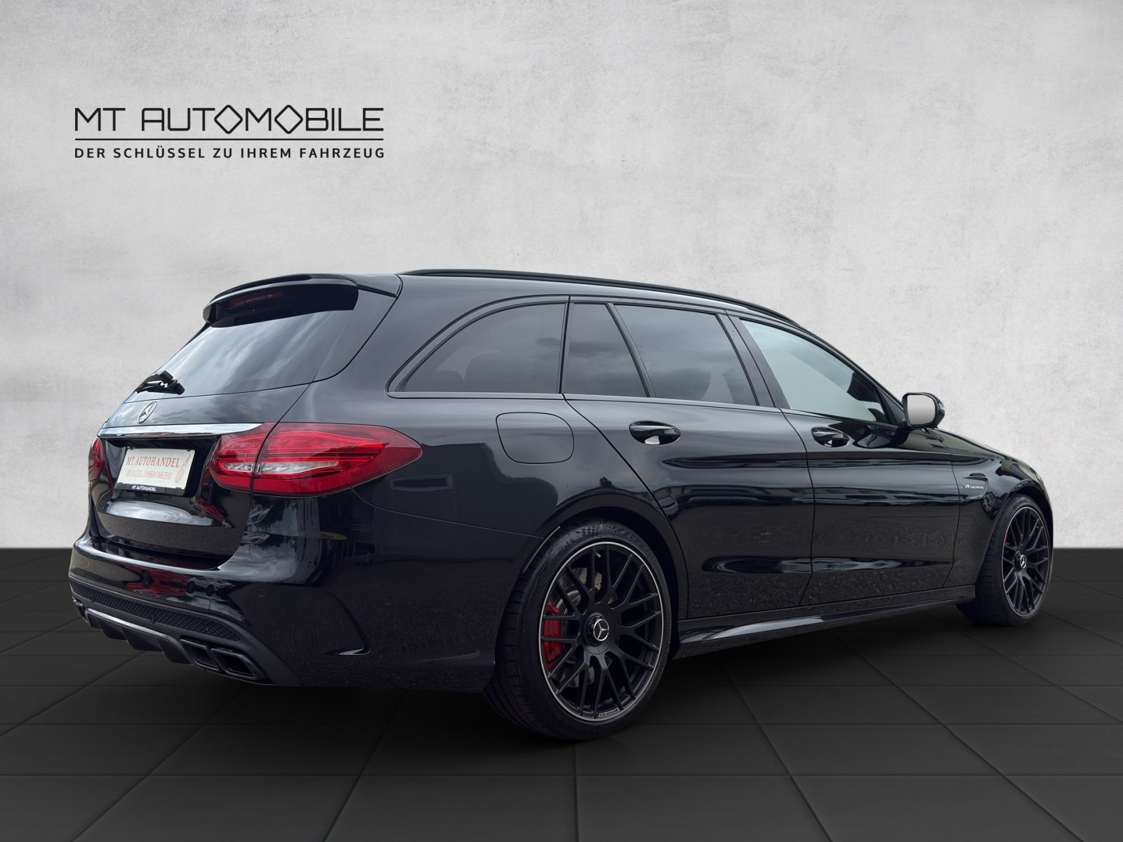 MERCEDES-BENZ C 63 S AMG Speedshift-image-3
