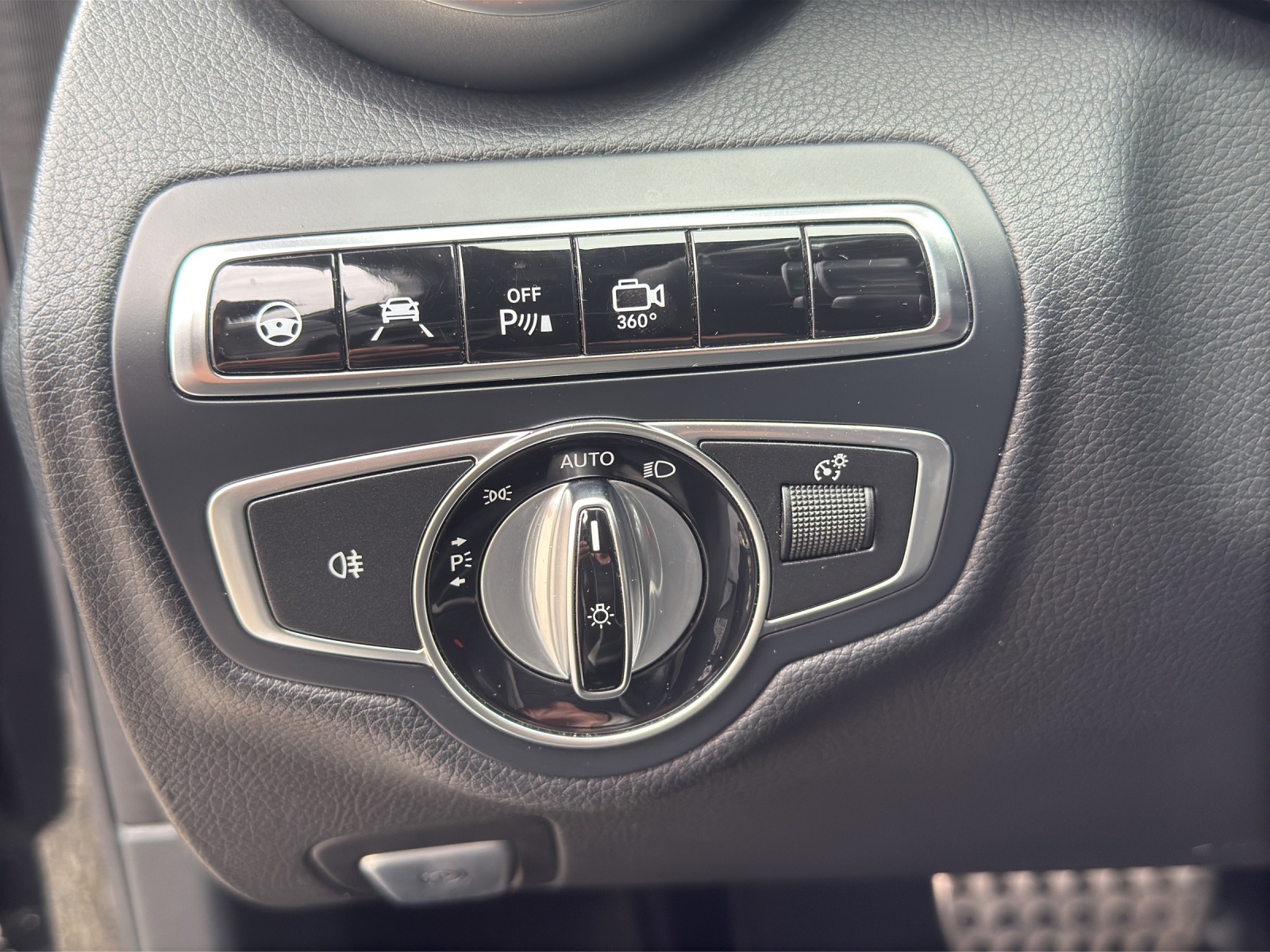 MERCEDES-BENZ C 63 S AMG Speedshift-image-16